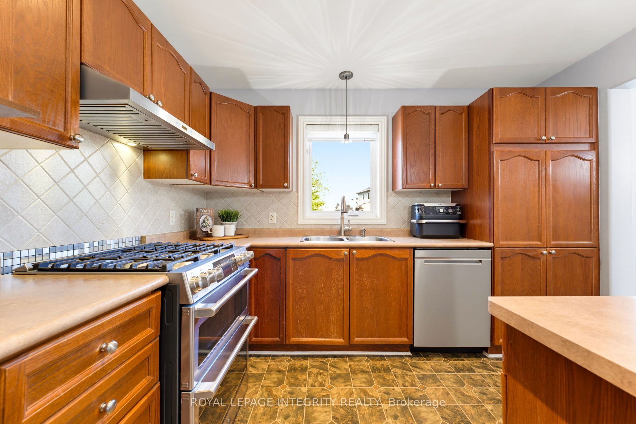 20 Merlin Street Property Photo 13