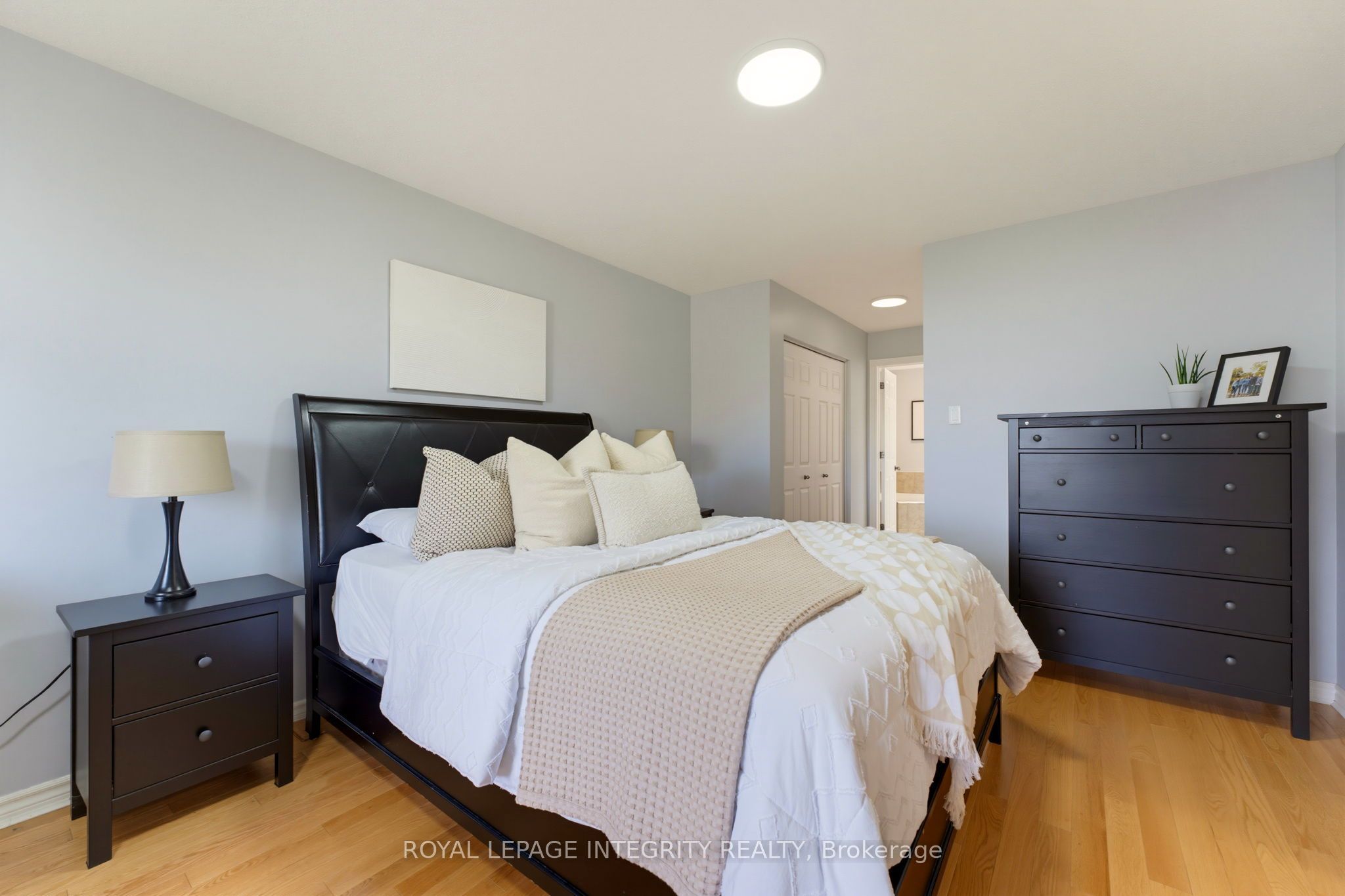20 Merlin Street Property Photo 20