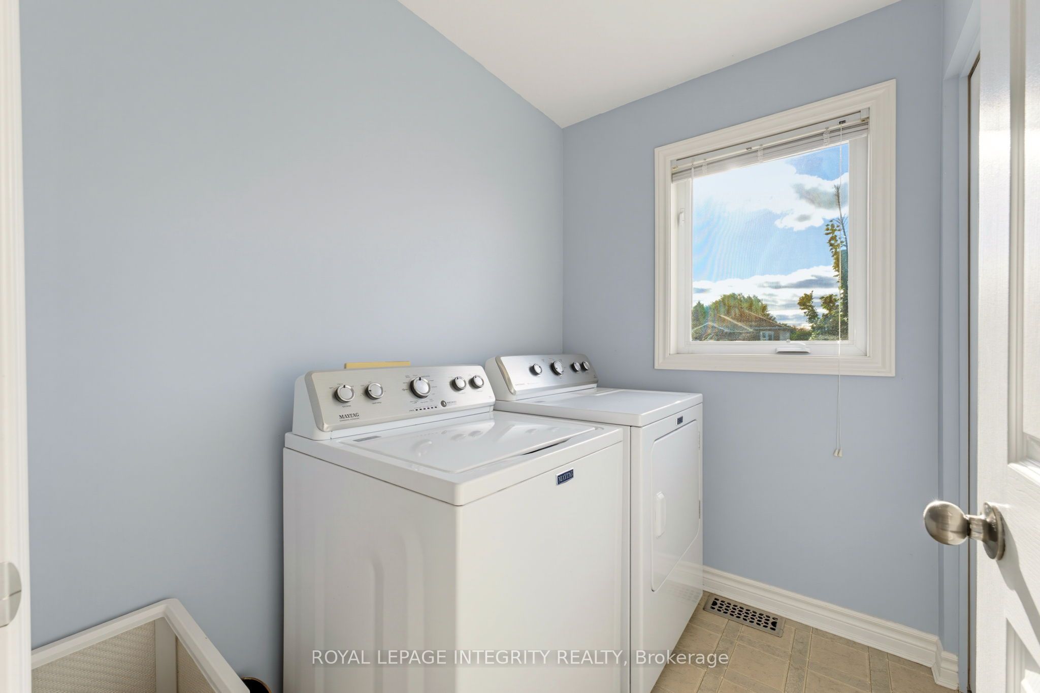 20 Merlin Street Property Photo 28