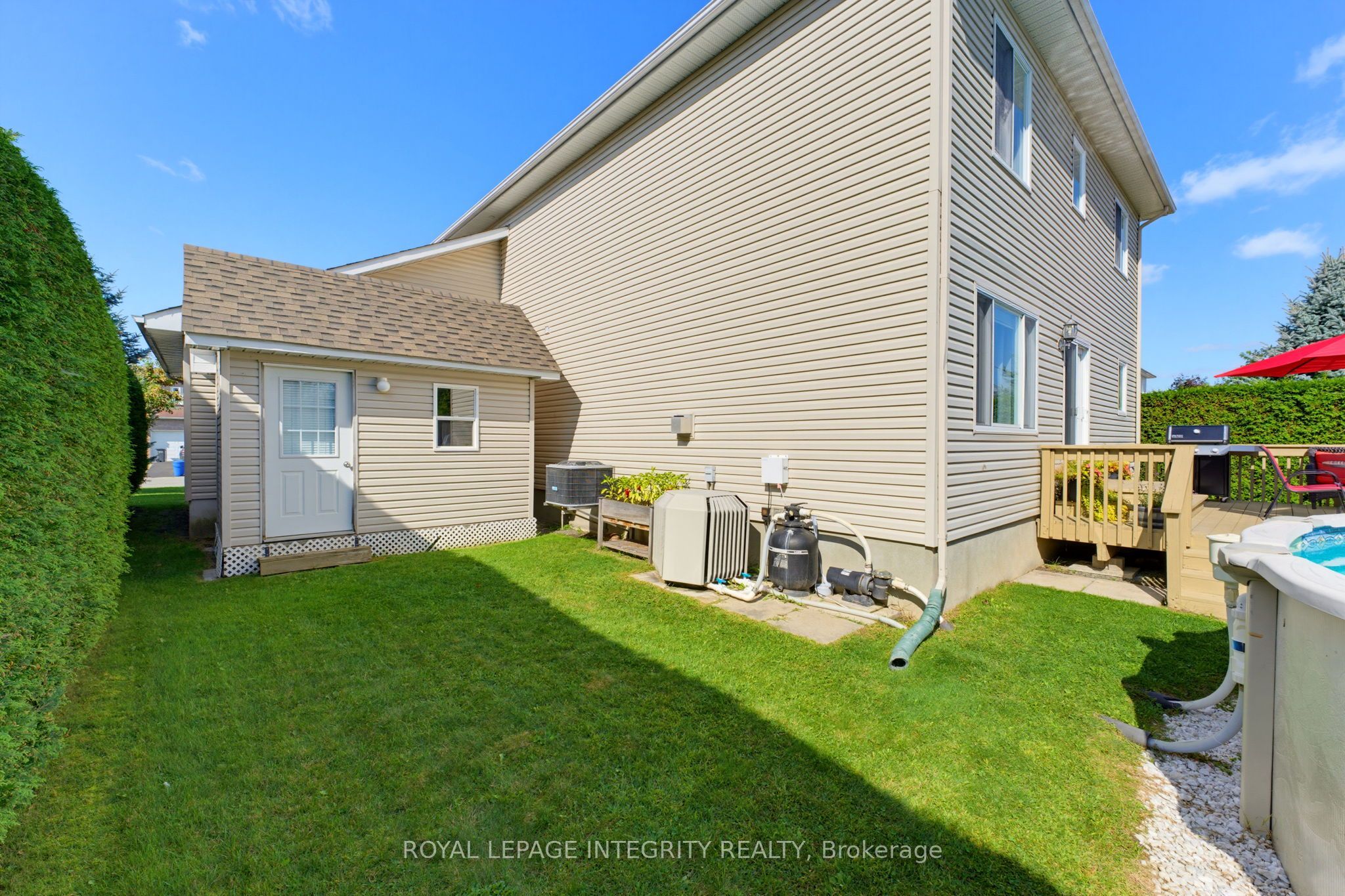 20 Merlin Street Property Photo 36