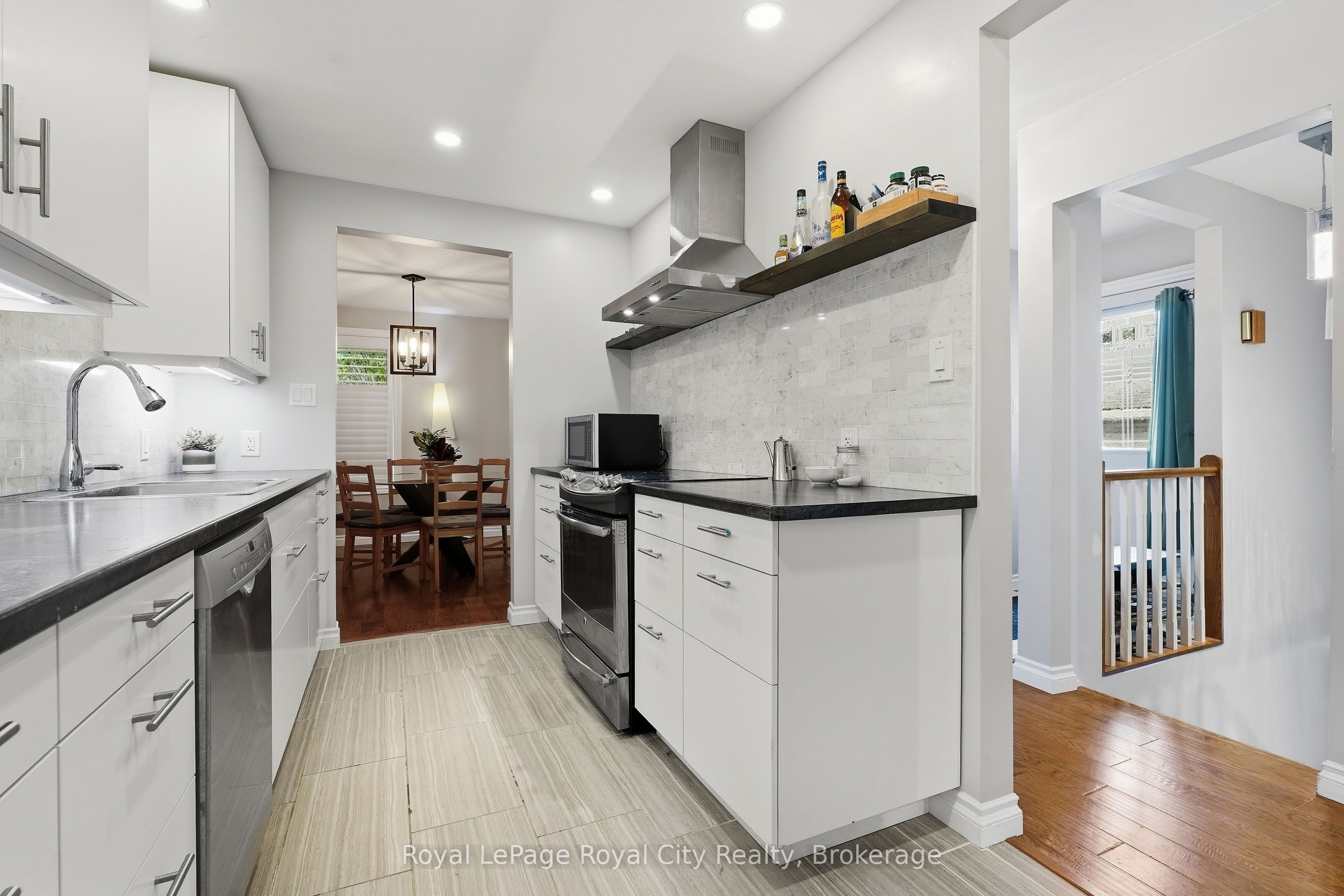 37 Mcilwraith Crescent Upper Property Photo 14