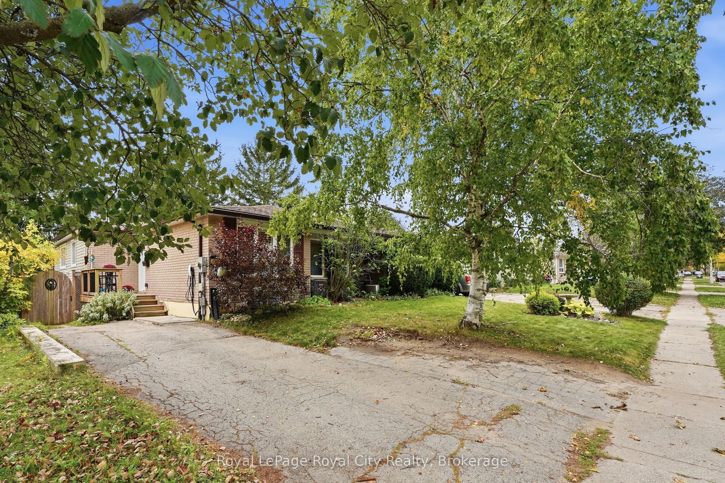 37 Mcilwraith Crescent Upper Property Photo 27