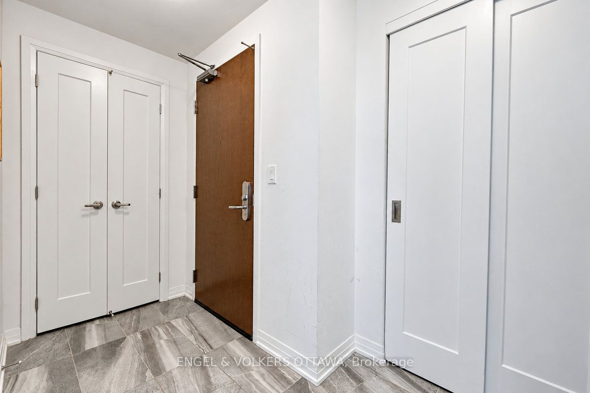 805 Carling Avenue 1507 Property Photo 5