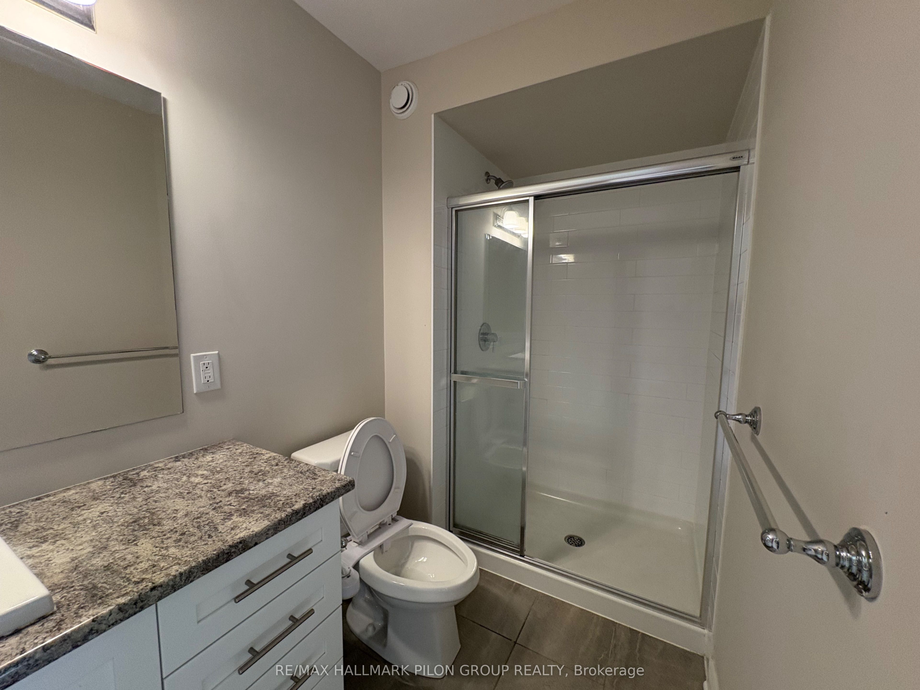 324 Rainrock Crescent Property Photo 12