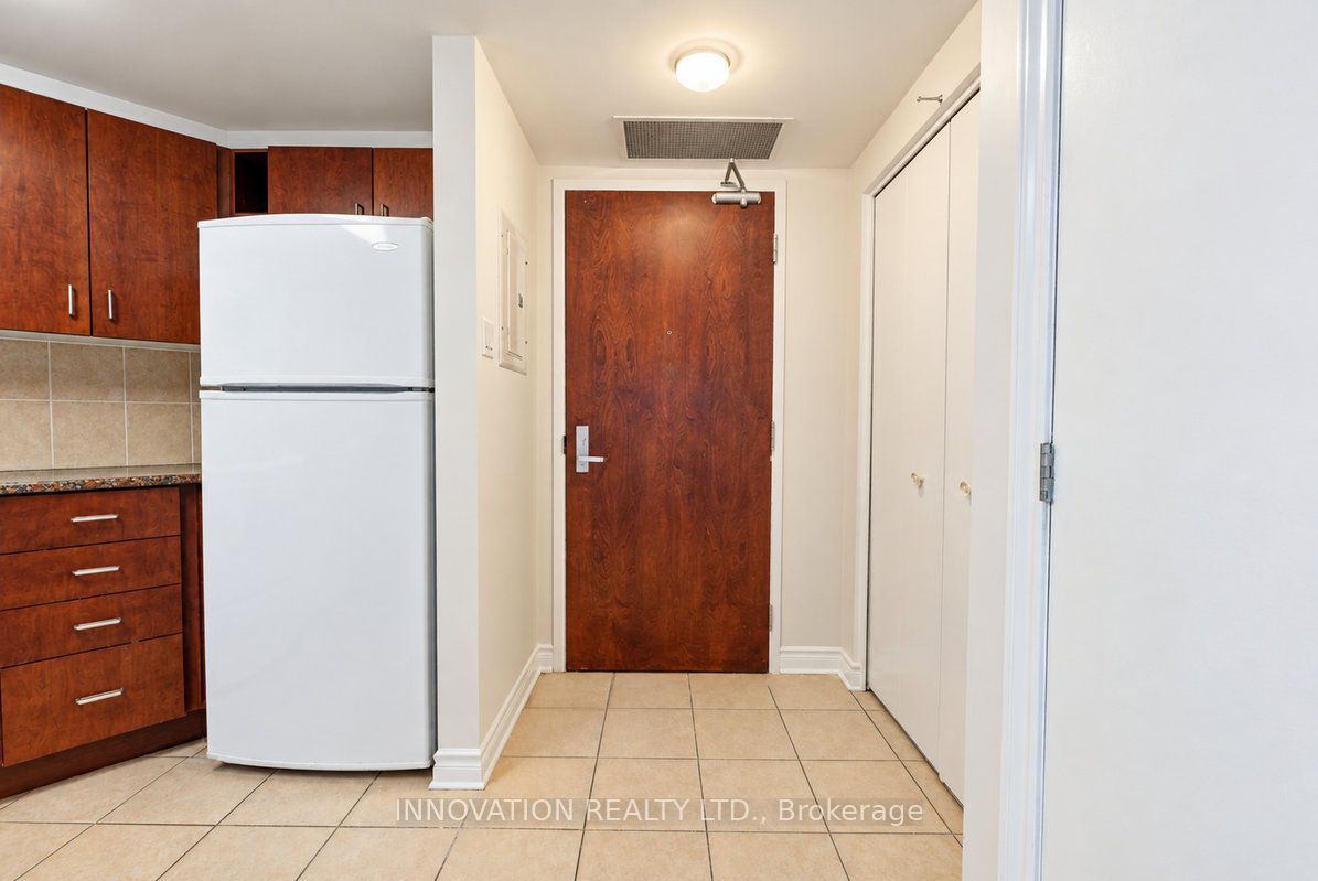 200 Rideau Street 510 Property Photo 6