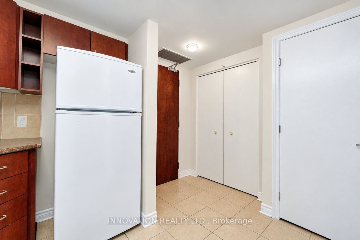200 Rideau Street 510 Property Photo 17