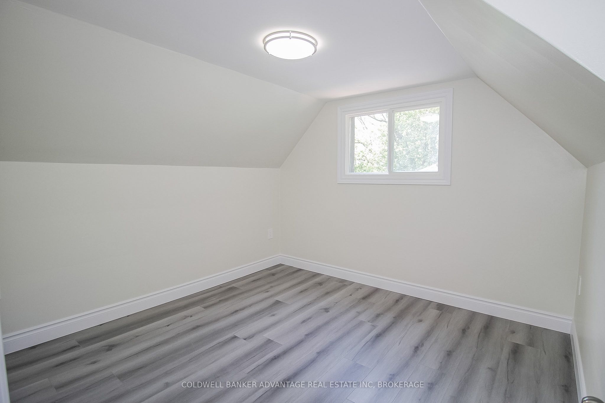 378 Thorold Road Property Photo 21