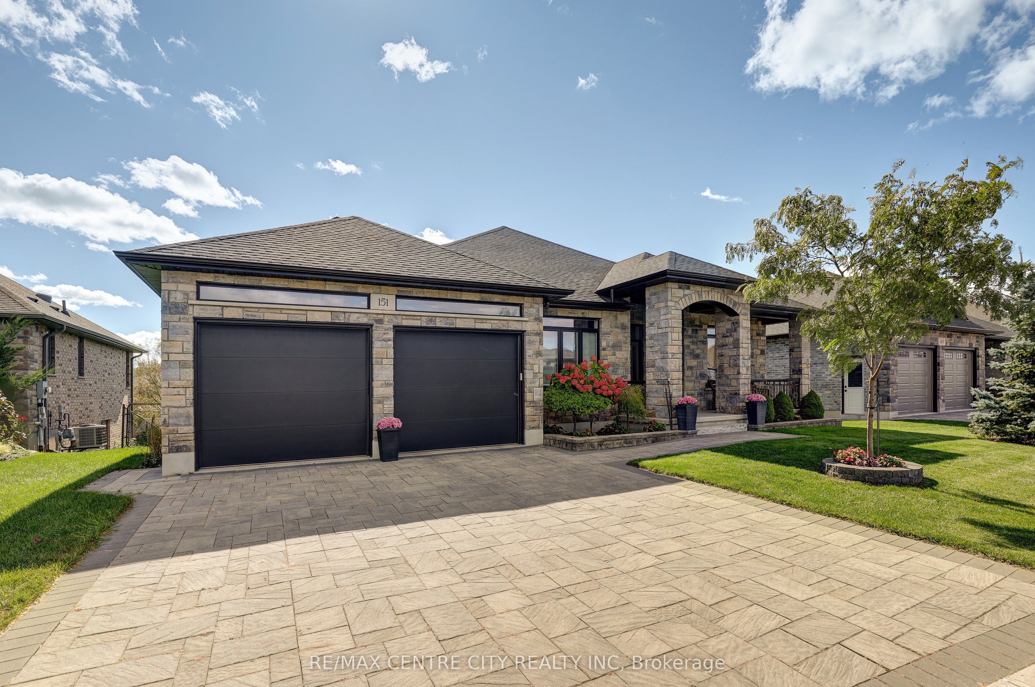 151 Robin Ridge Drive Property Photo 2
