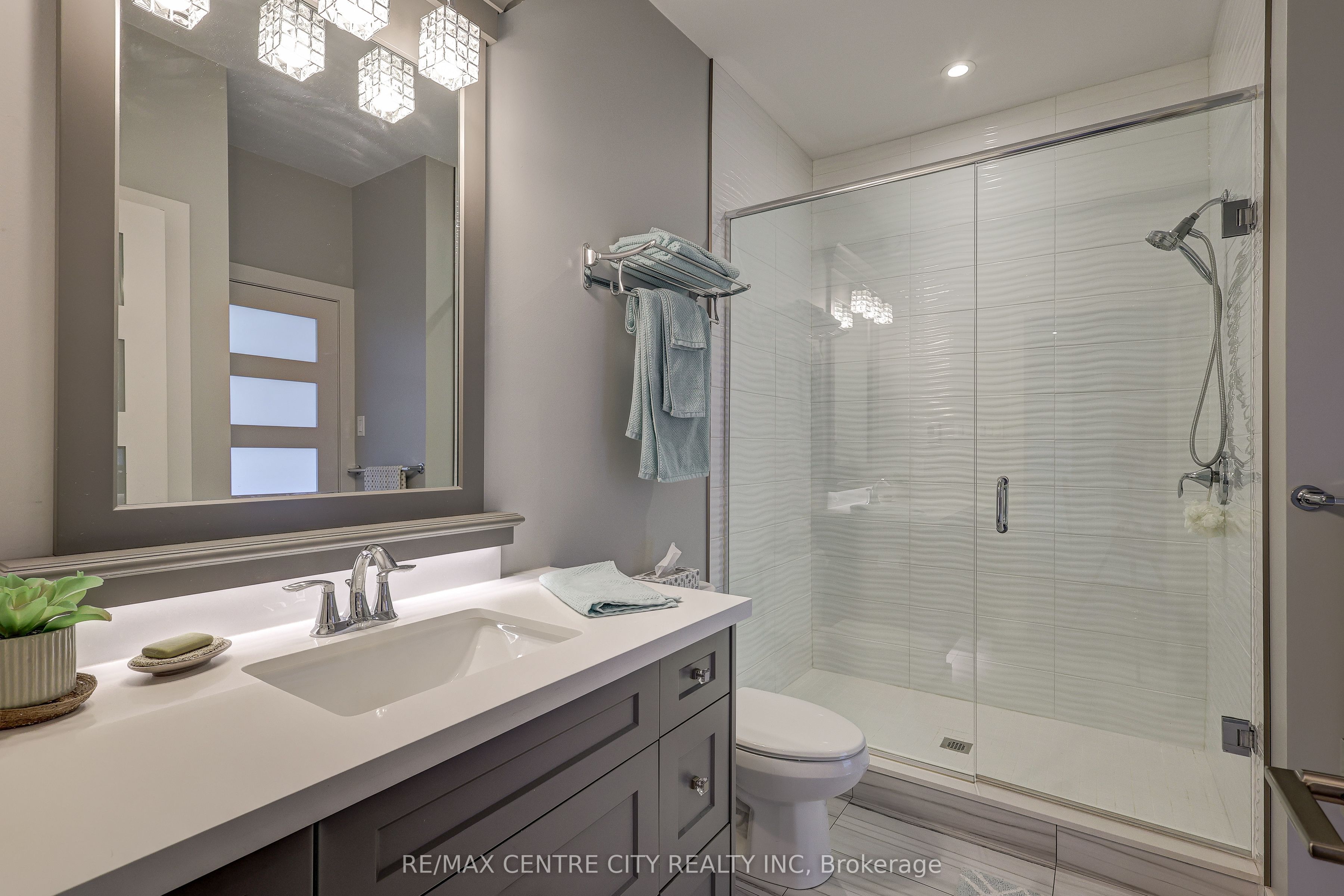 151 Robin Ridge Drive Property Photo 10