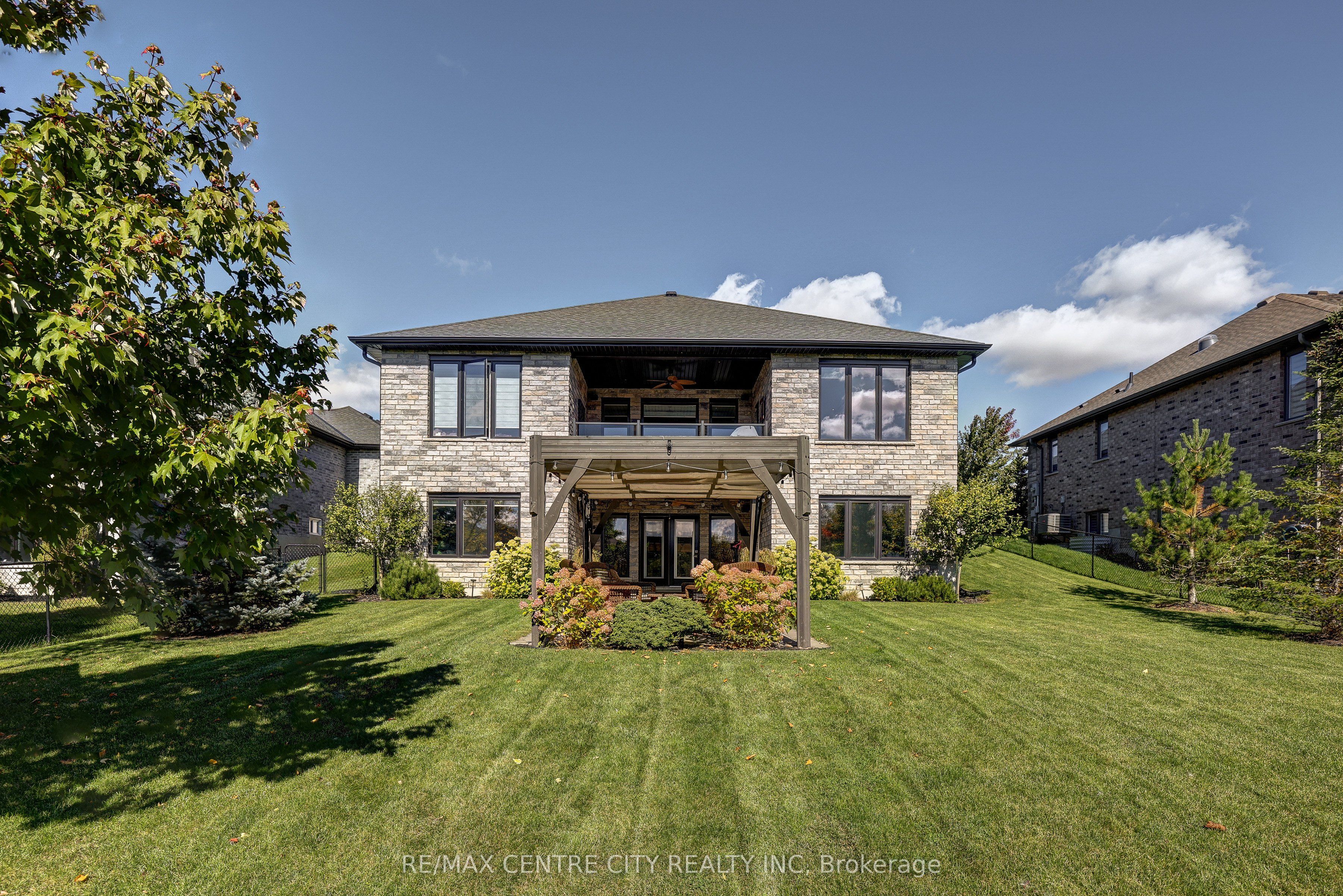 151 Robin Ridge Drive Property Photo 41