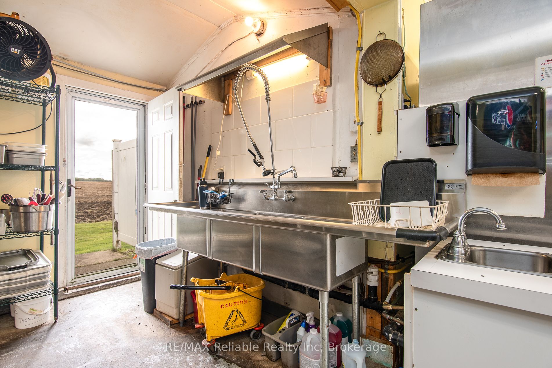 6 London Road Property Photo 20