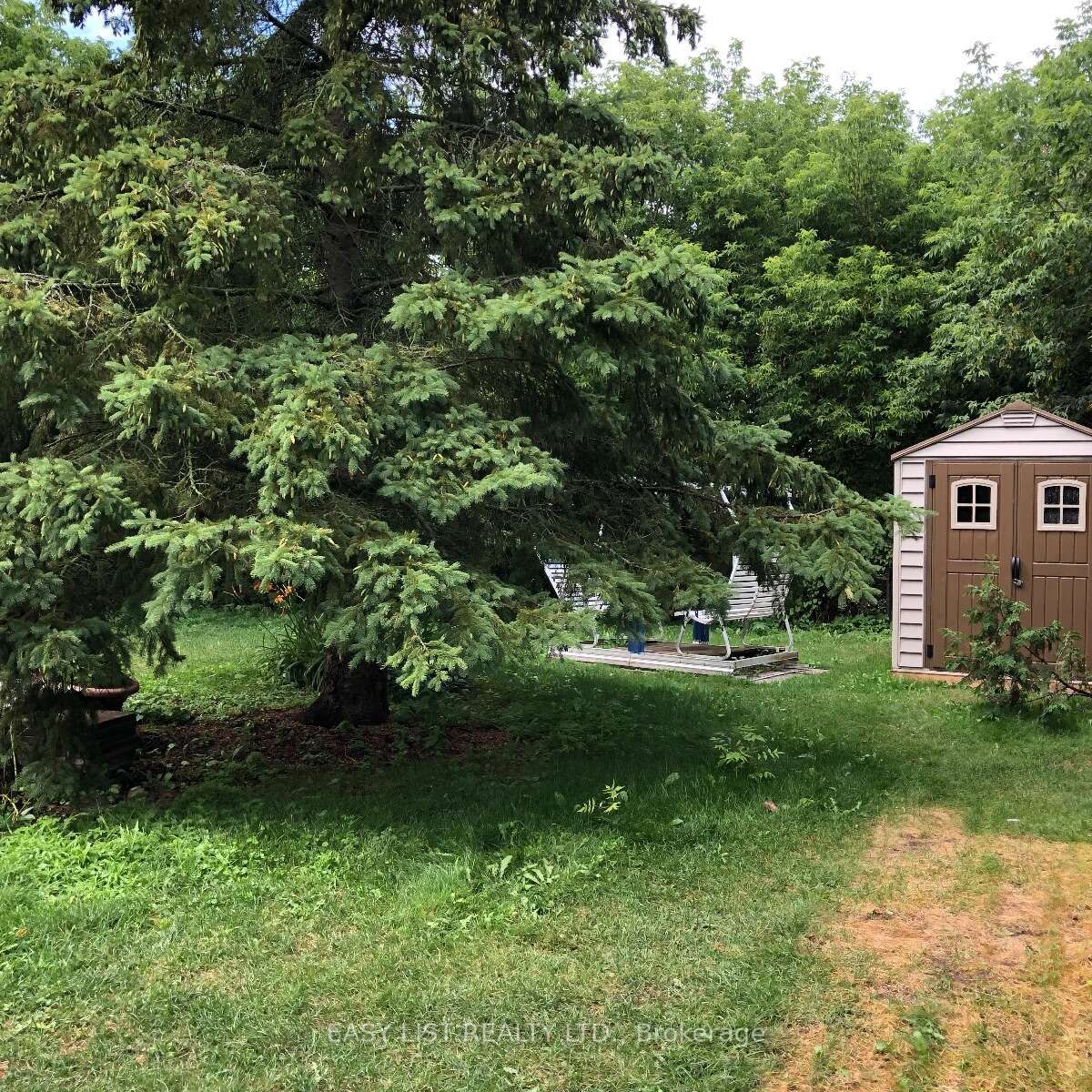 1935 Front Road Property Photo 4