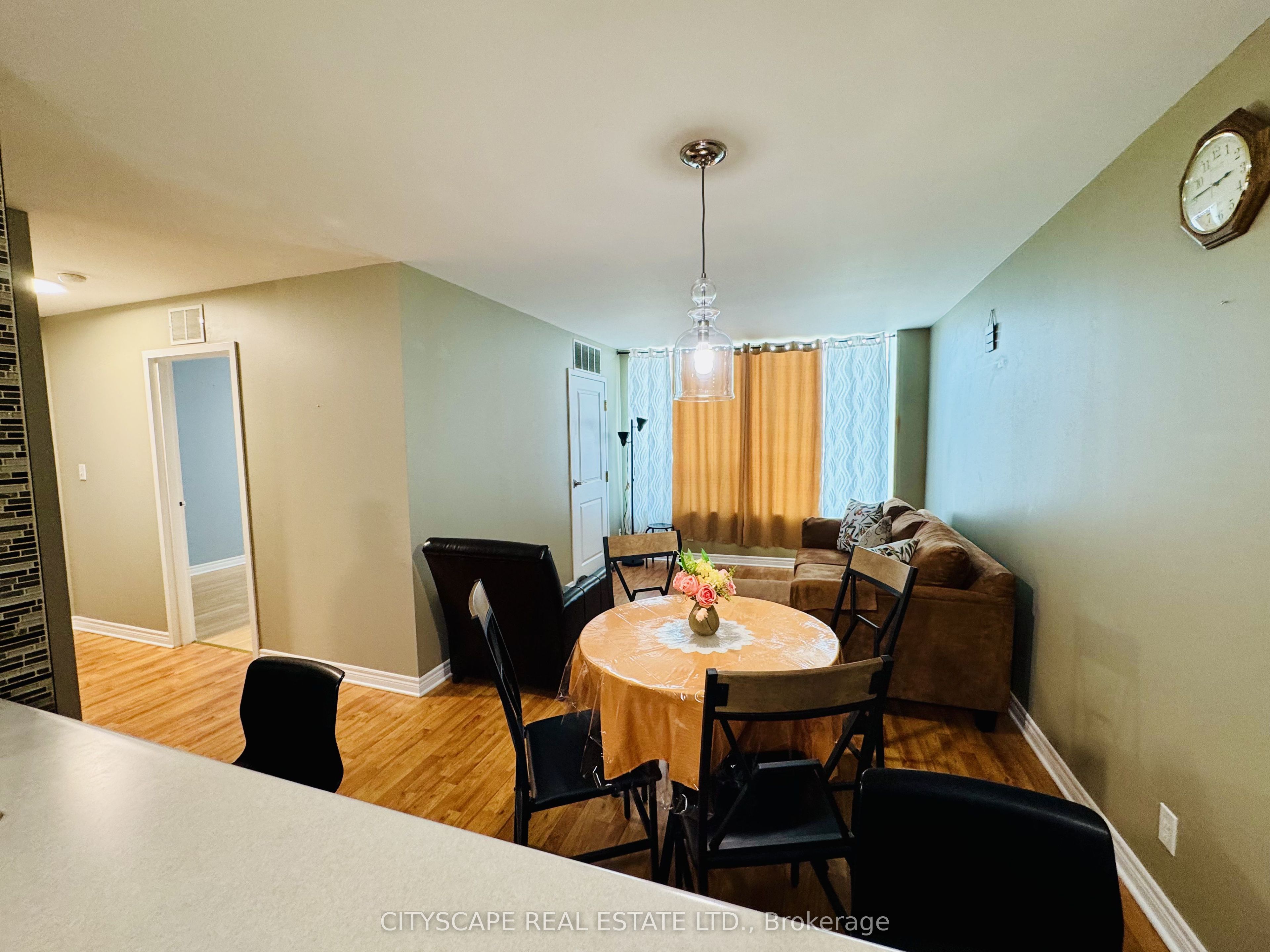 540 Ouellette Avenue 5f Property Photo 5