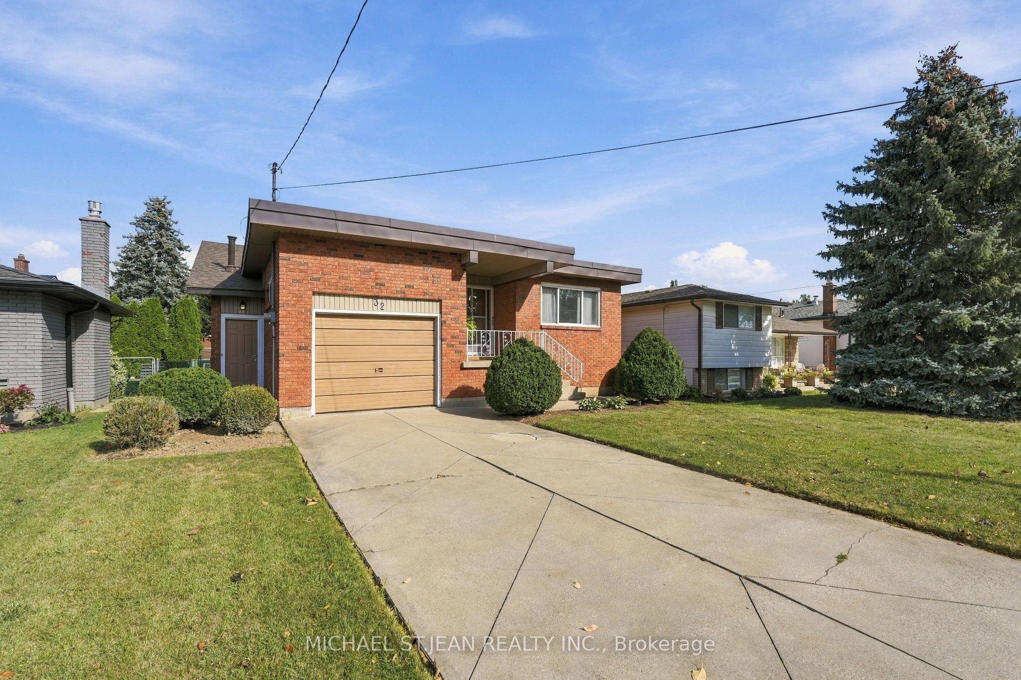 32 San Fernando Drive Property Photo 2