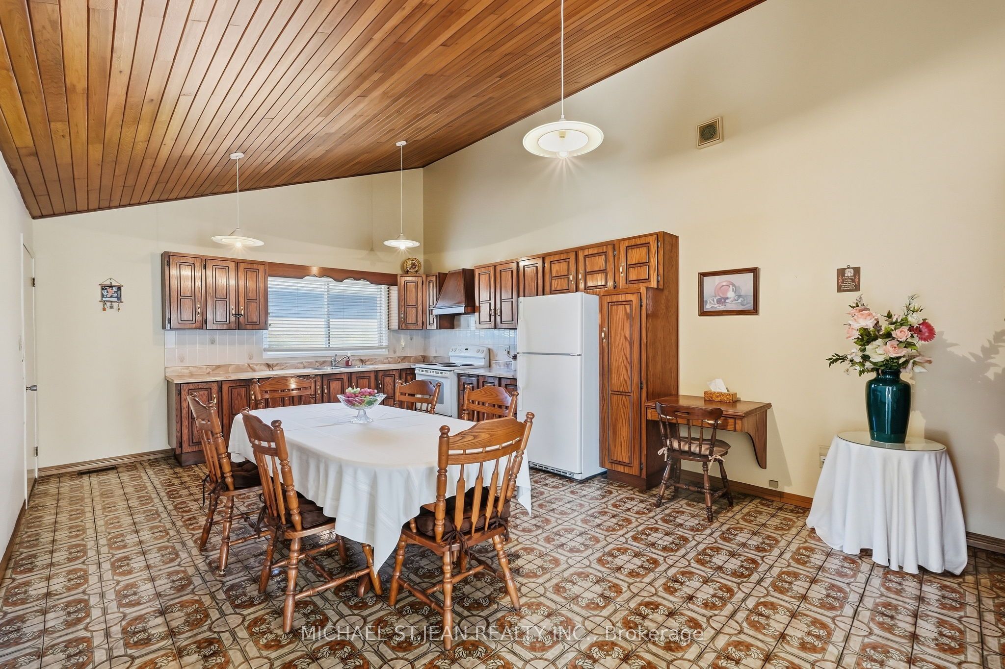 32 San Fernando Drive Property Photo 12