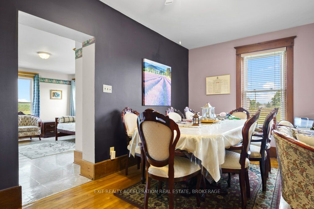 595 Craigen Road Property Photo 12