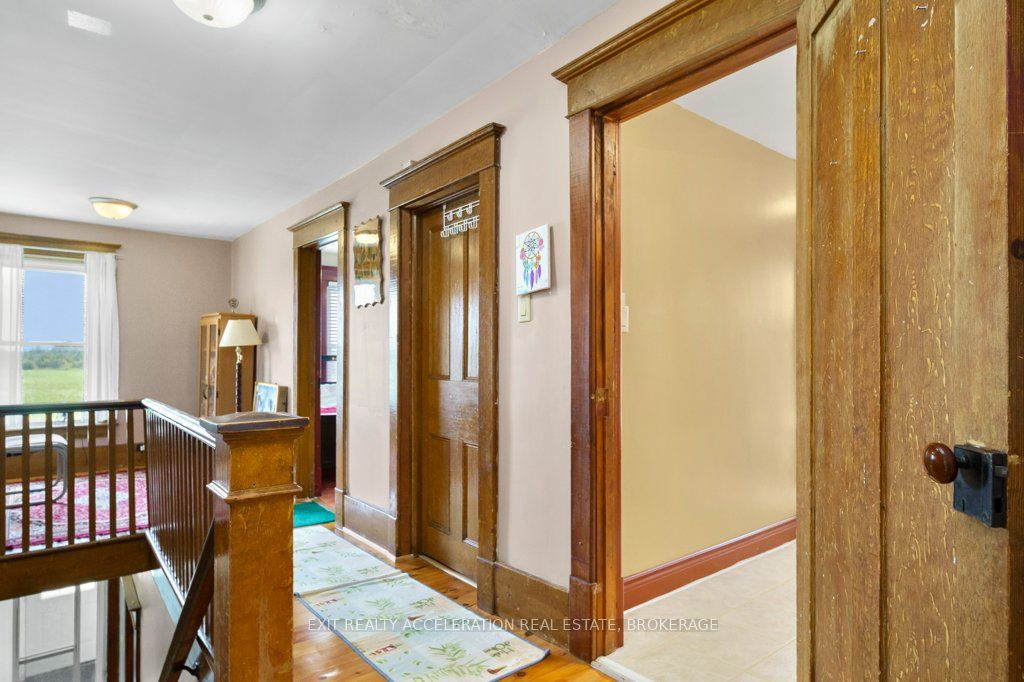 595 Craigen Road Property Photo 19