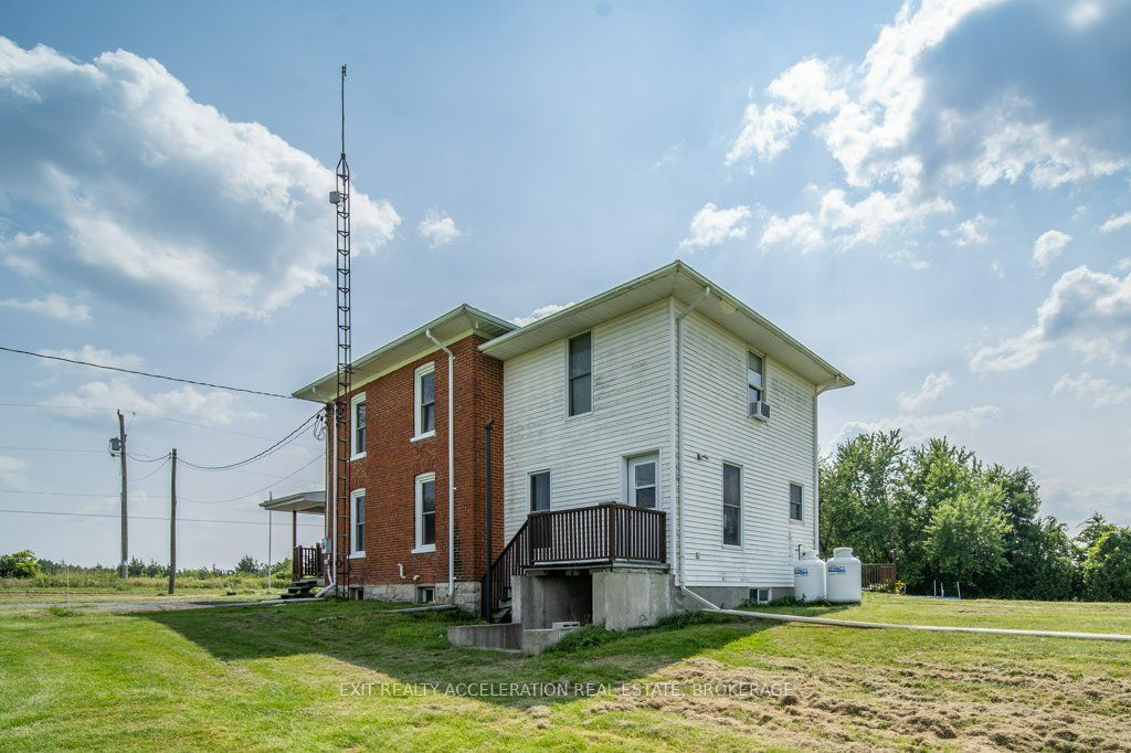 595 Craigen Road Property Photo 26