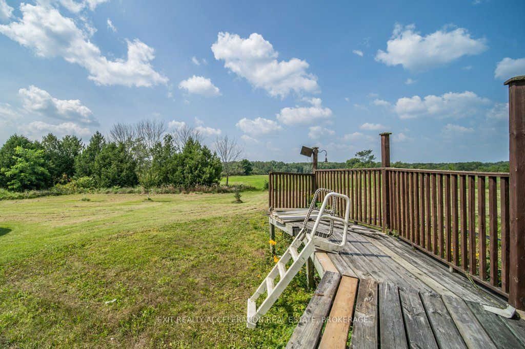 595 Craigen Road Property Photo 33