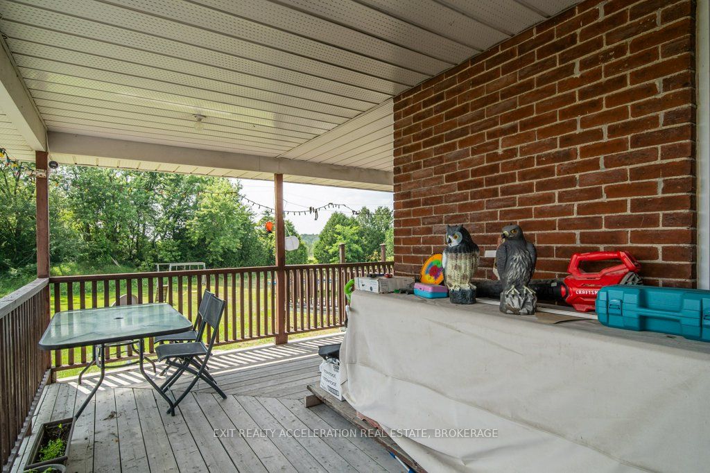 595 Craigen Road Property Photo 36