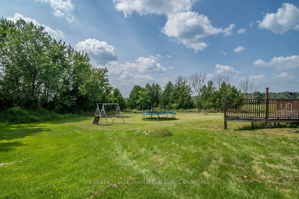 595 Craigen Road Property Photo 37