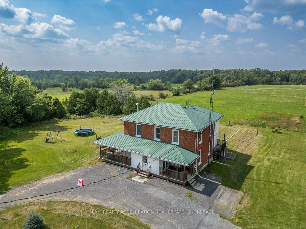 595 Craigen Road Property Photo 40
