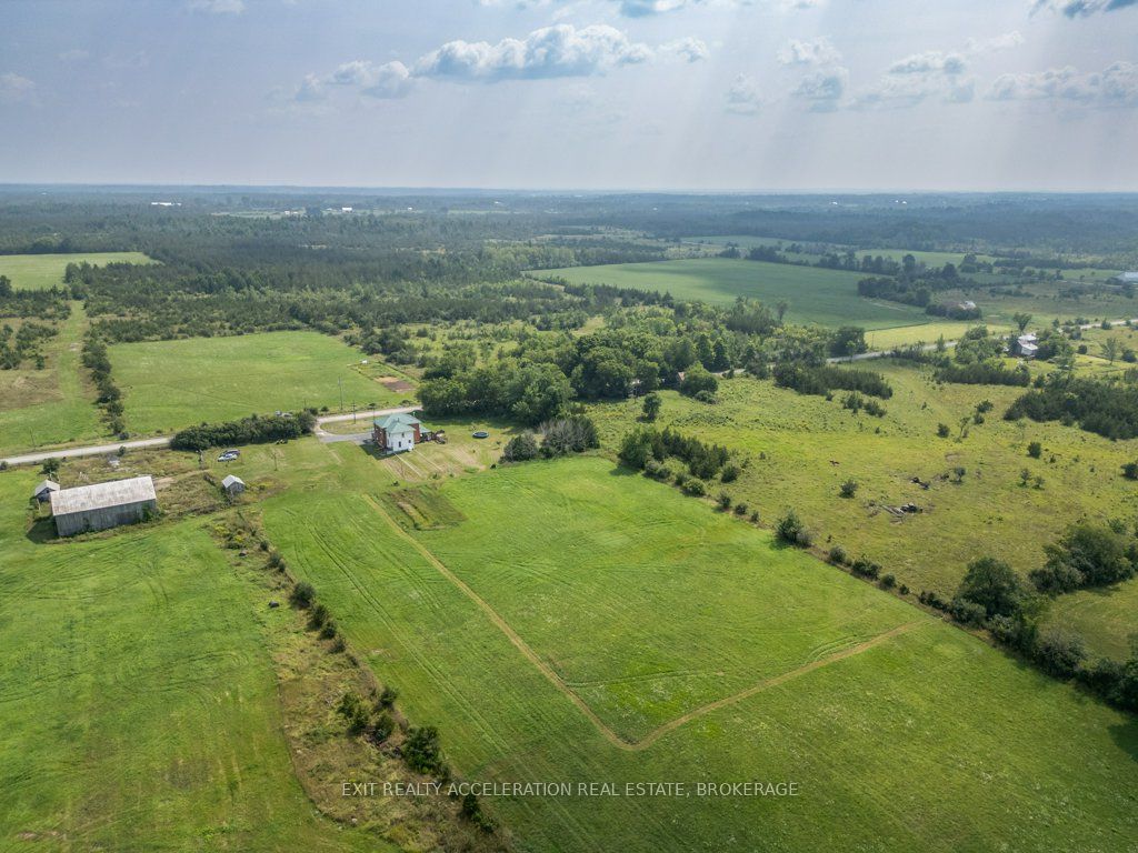 595 Craigen Road Property Photo 46