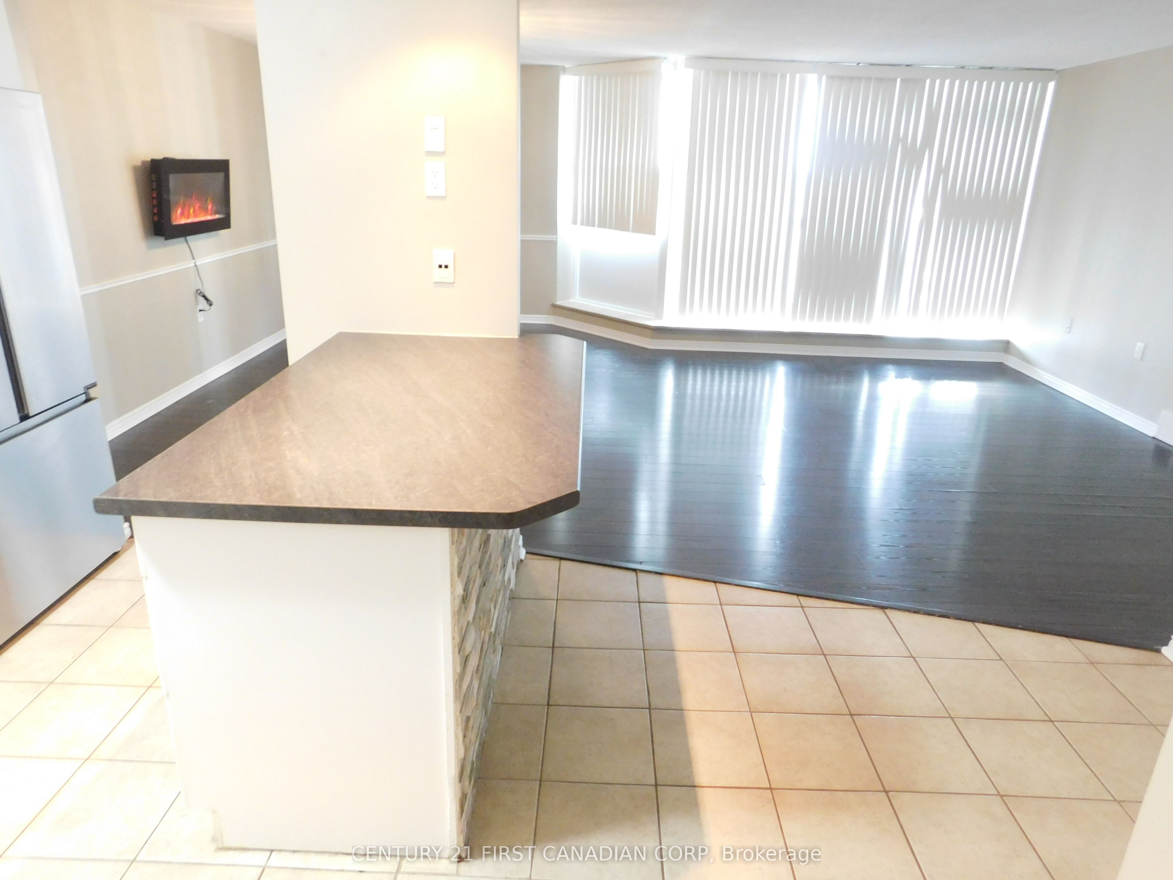 323 Colborne Street 2004 Property Photo 4