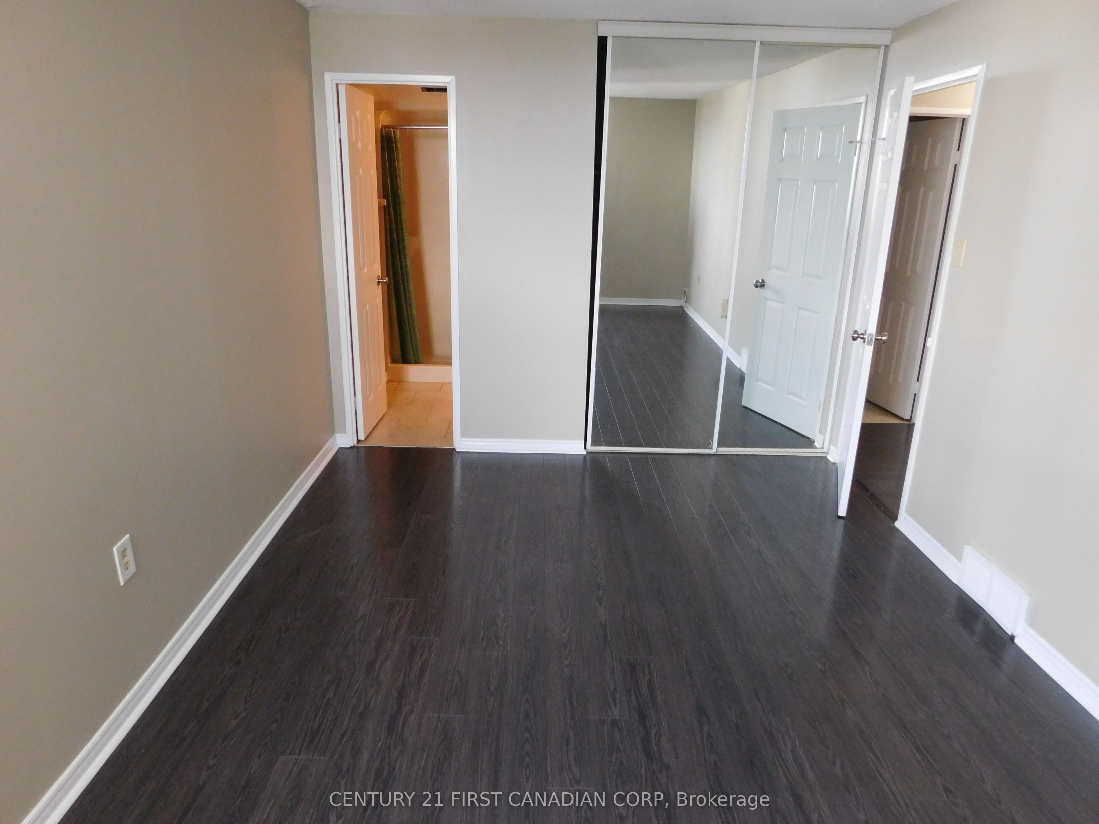 323 Colborne Street 2004 Property Photo 16