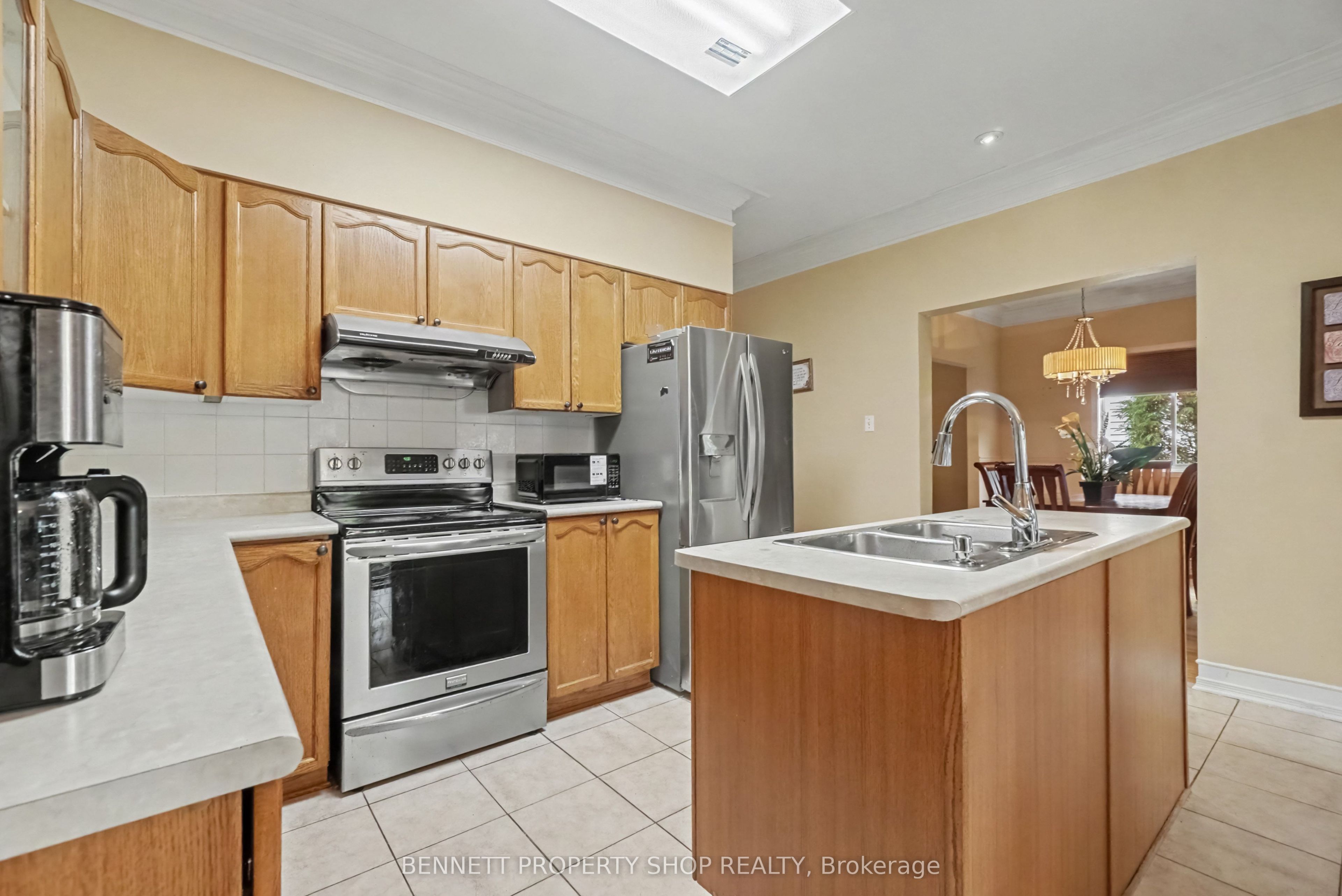 644 Valin Street Property Photo 5