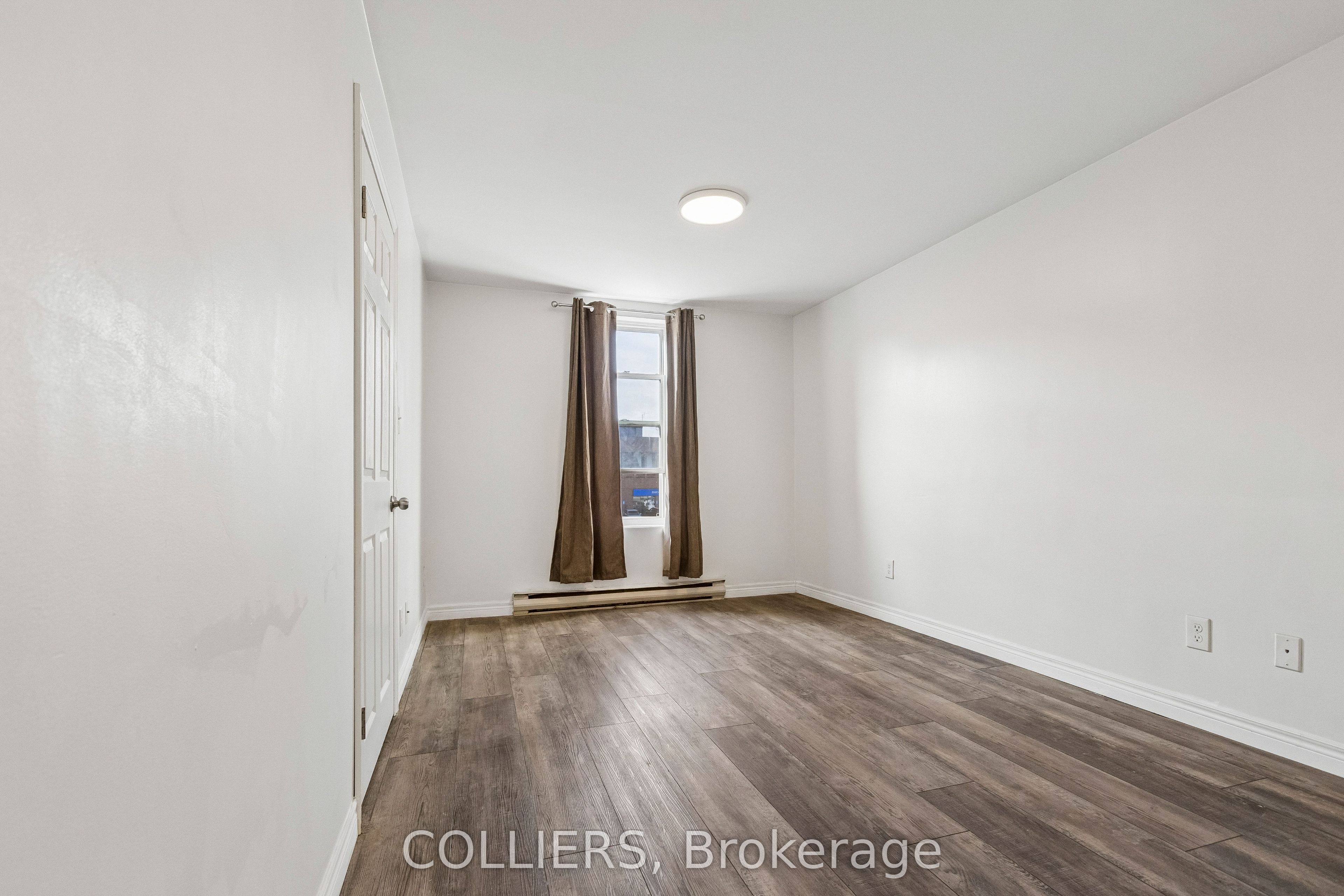 30 Dickson Street Property Photo 5