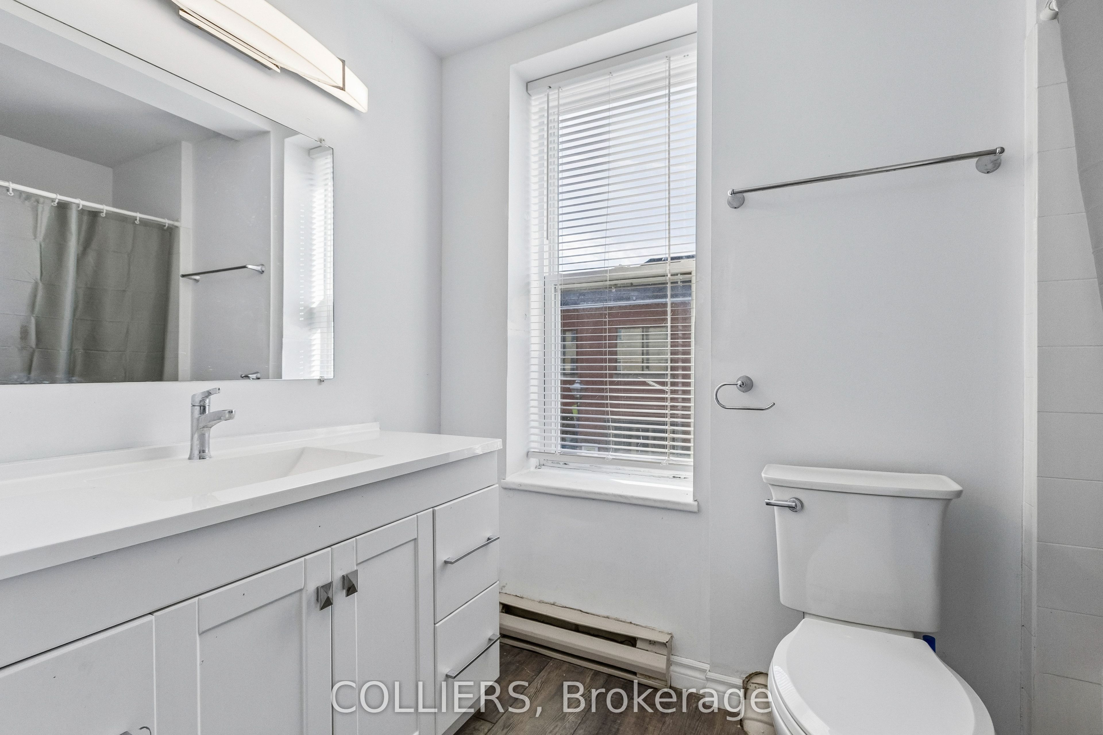 30 Dickson Street Property Photo 6