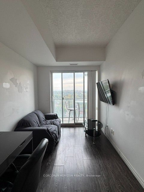 158 King Street N 1502 Property Photo 2
