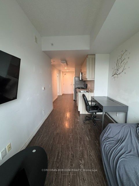 158 King Street N 1502 Property Photo 5