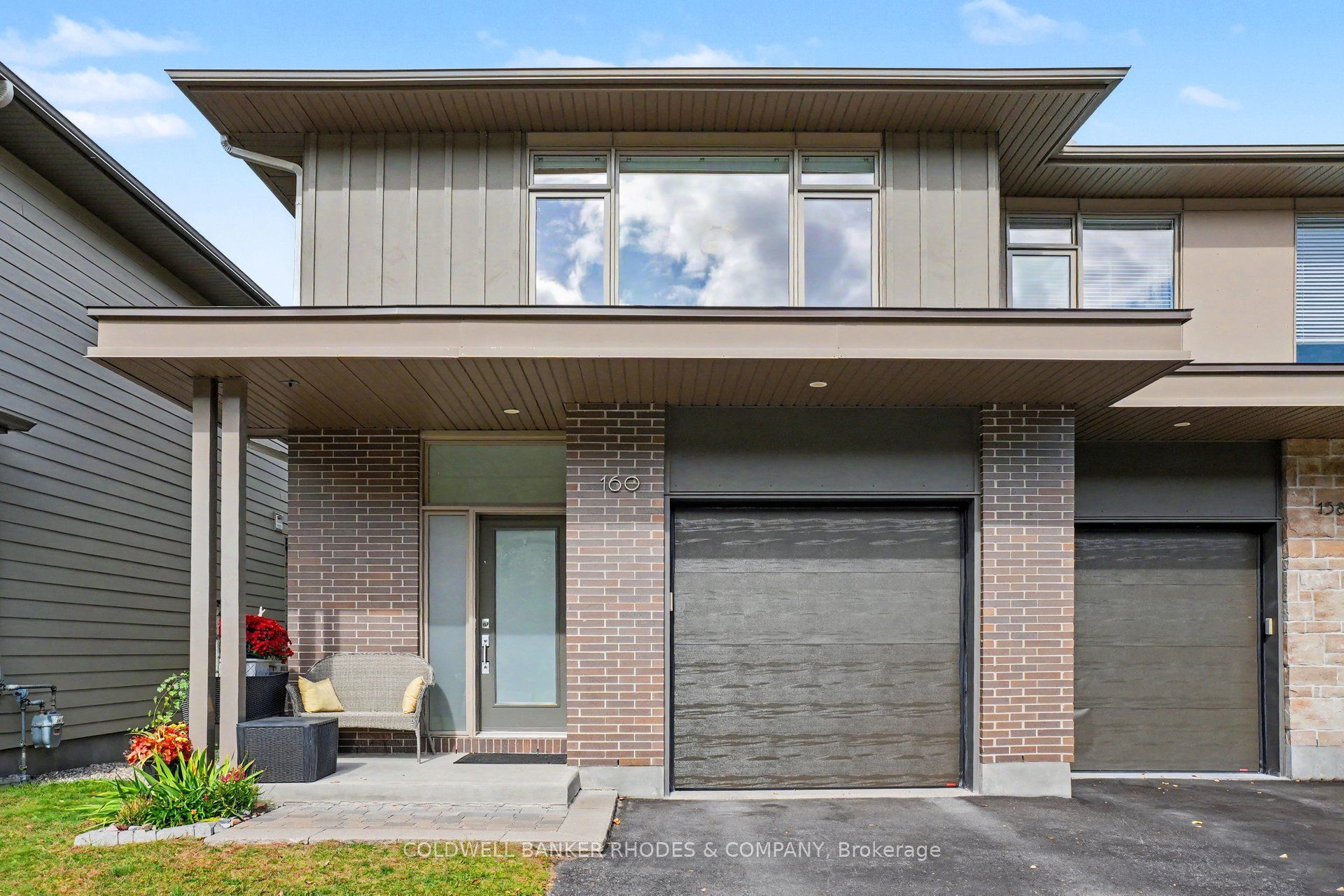 160 Avro Circle Property Photo 1