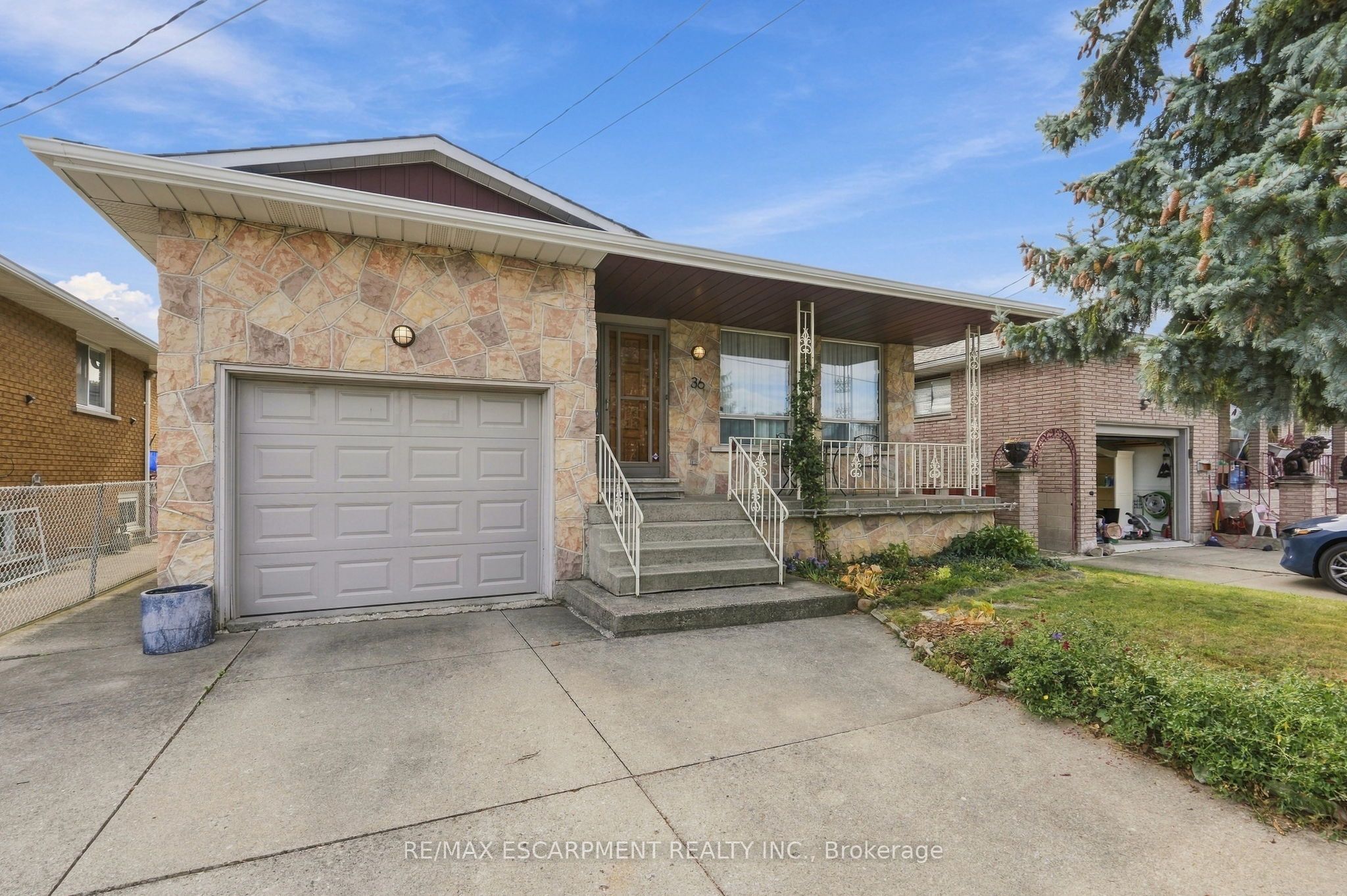 36 Algonquin Court Property Photo 1