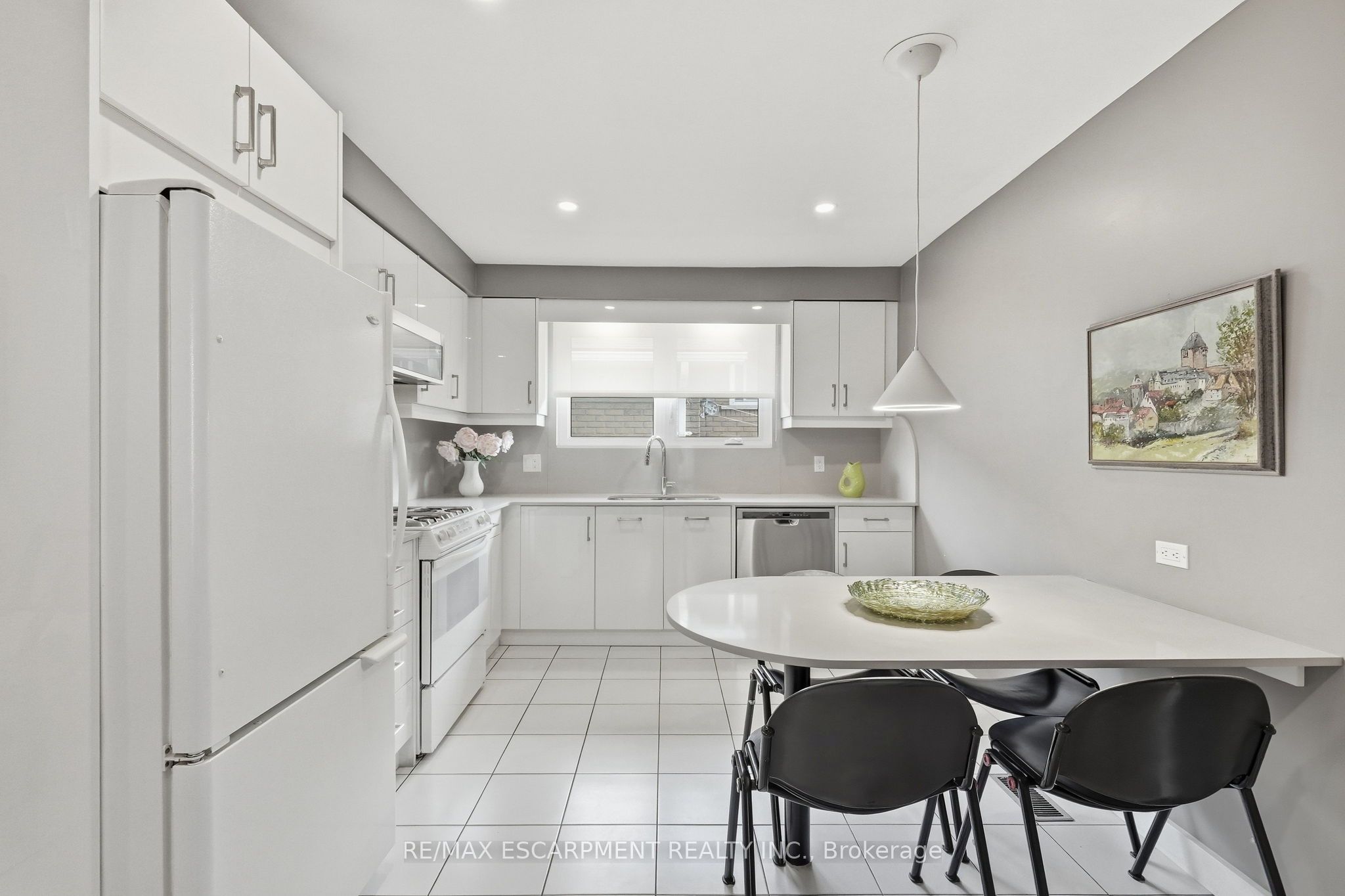 36 Algonquin Court Property Photo 10