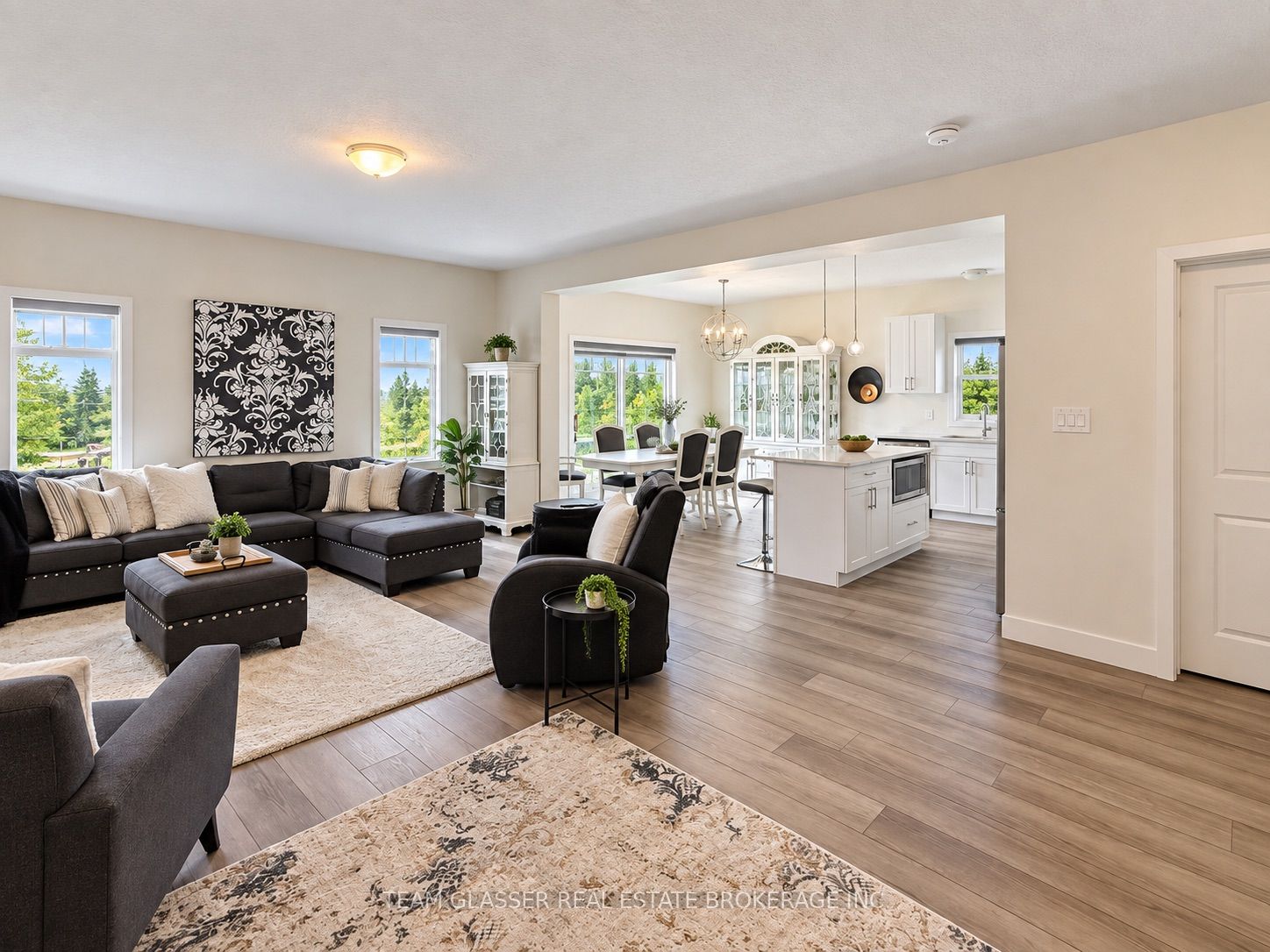 1421 Twilite Boulevard Main Property Photo 3