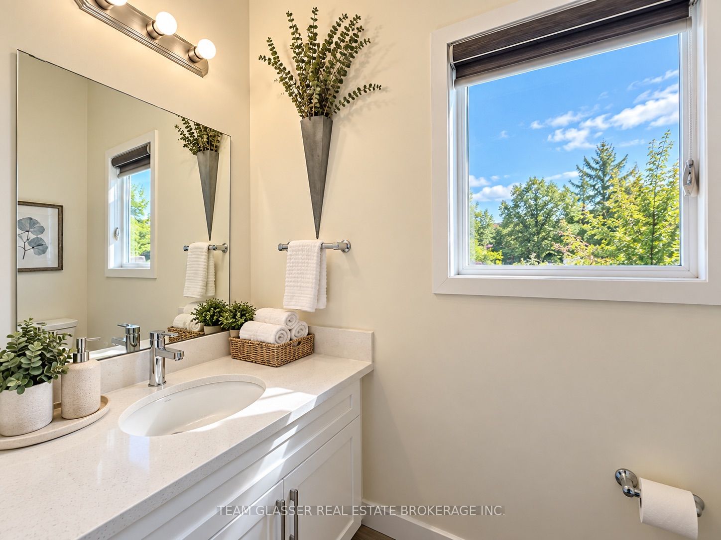 1421 Twilite Boulevard Main Property Photo 9