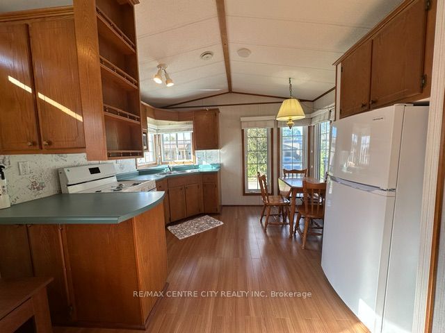 2189 Dundas Street E 111 Property Photo 4