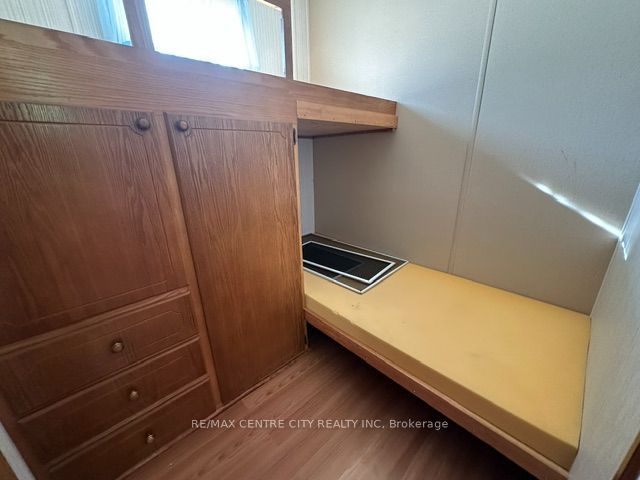 2189 Dundas Street E 111 Property Photo 15