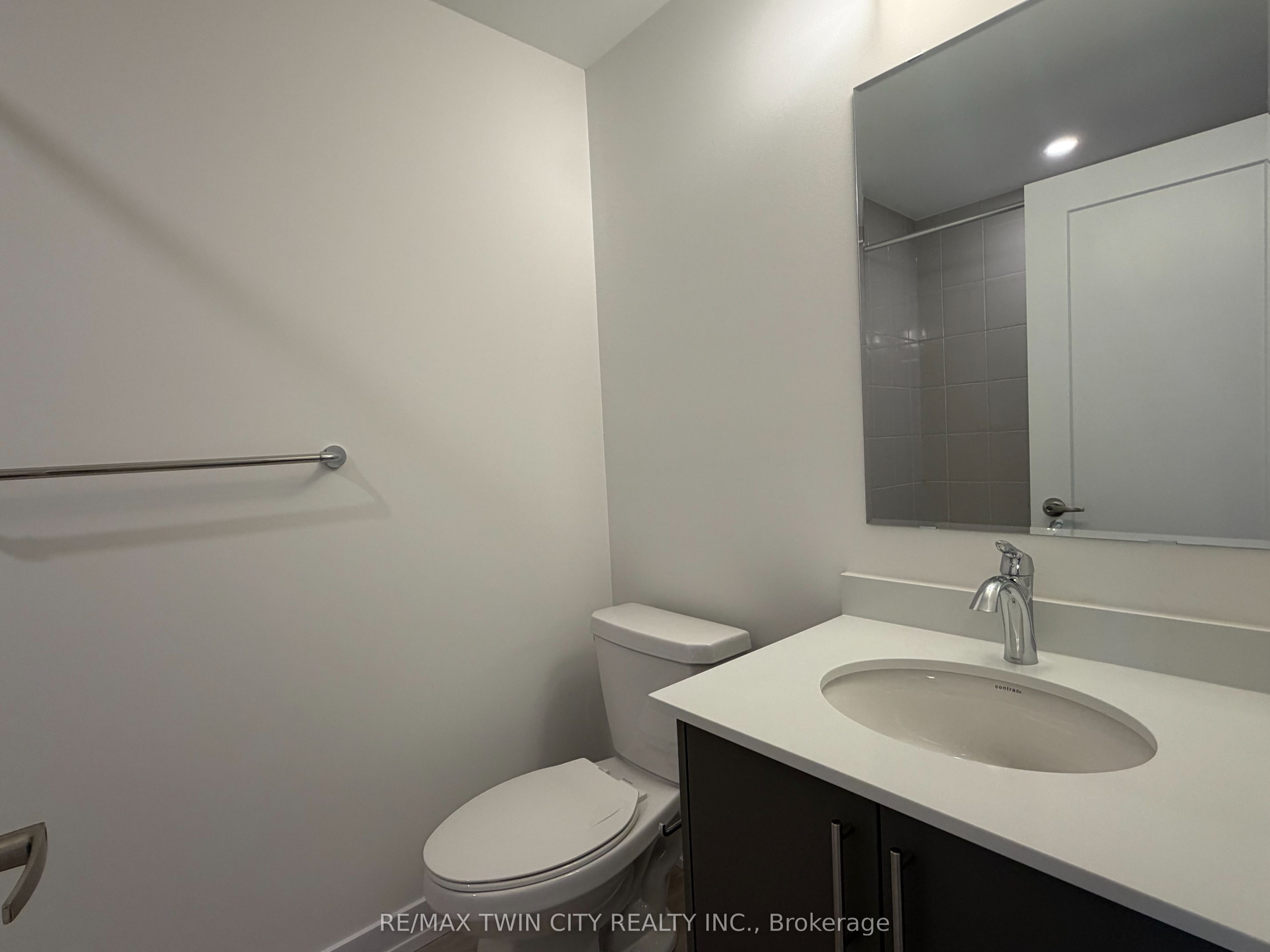 42 Lowes Road W 80 Property Photo 15