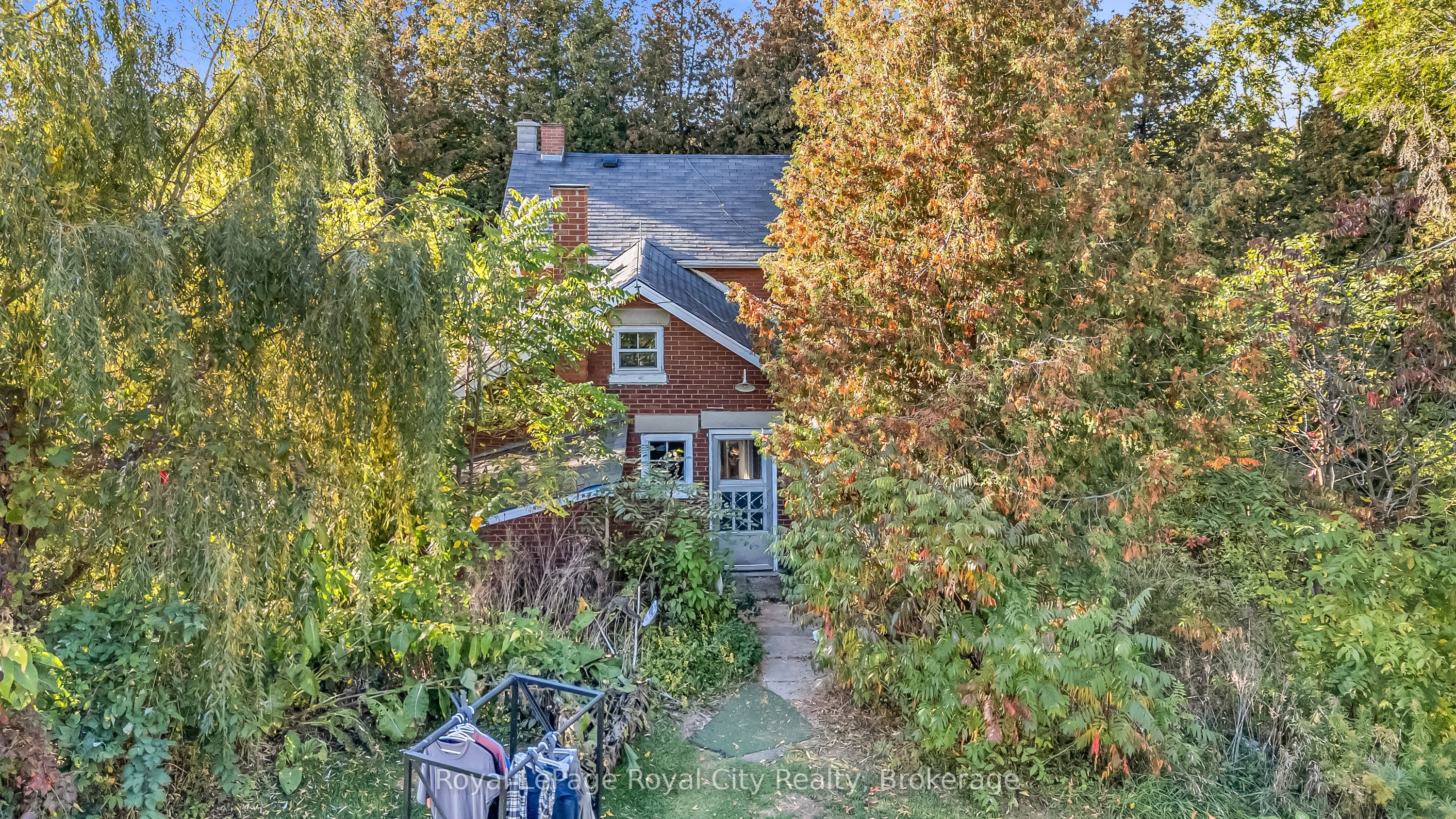 533 South River Road Property Photo 14