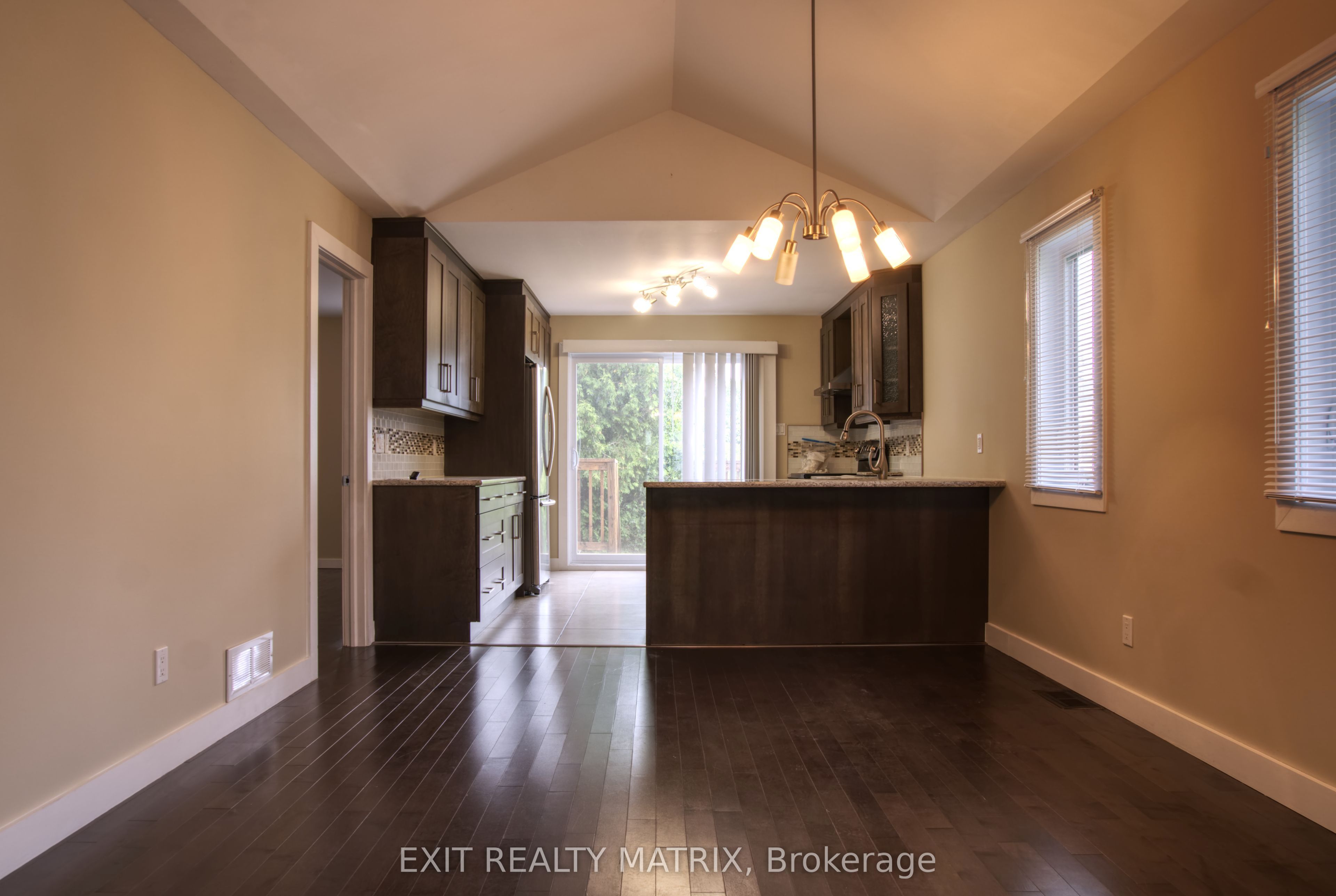 1557 Belcourt Boulevard Property Photo 4