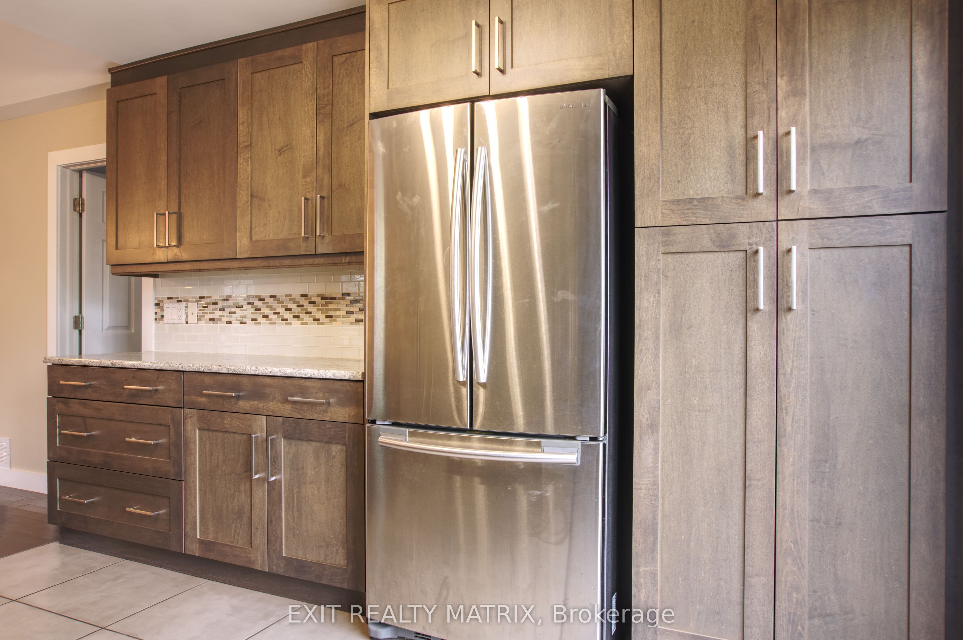 1557 Belcourt Boulevard Property Photo 8