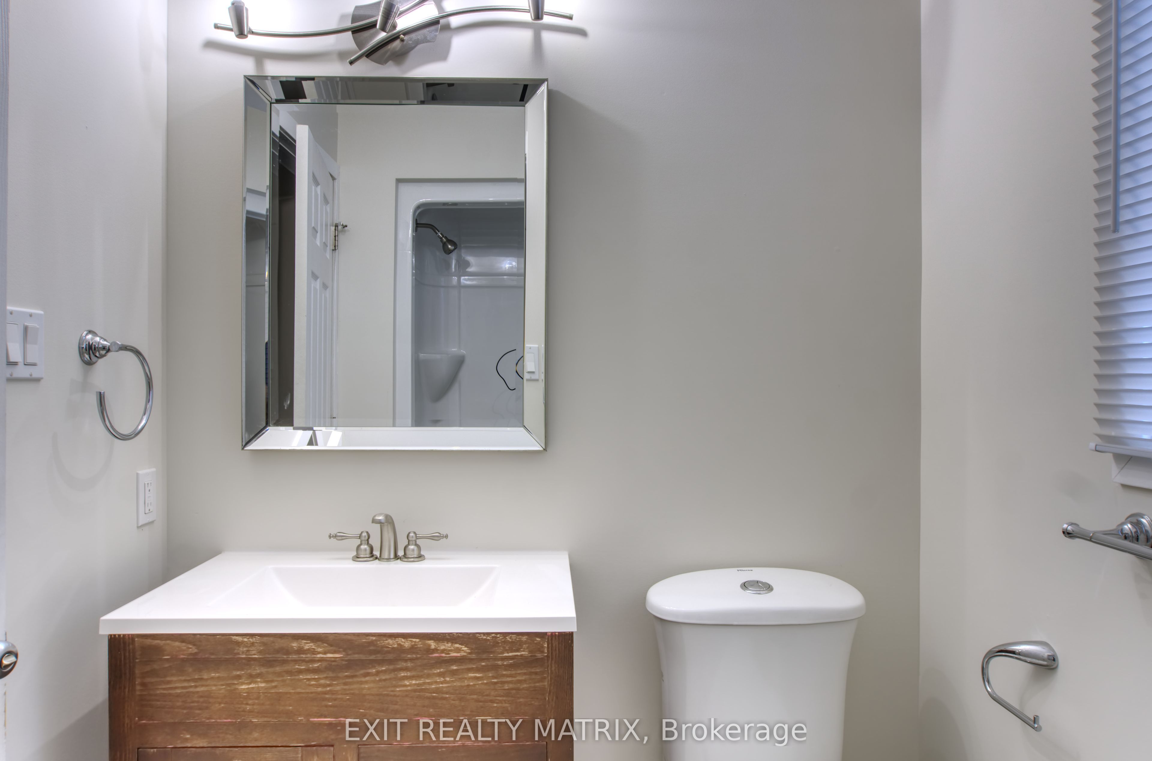 1557 Belcourt Boulevard Property Photo 13