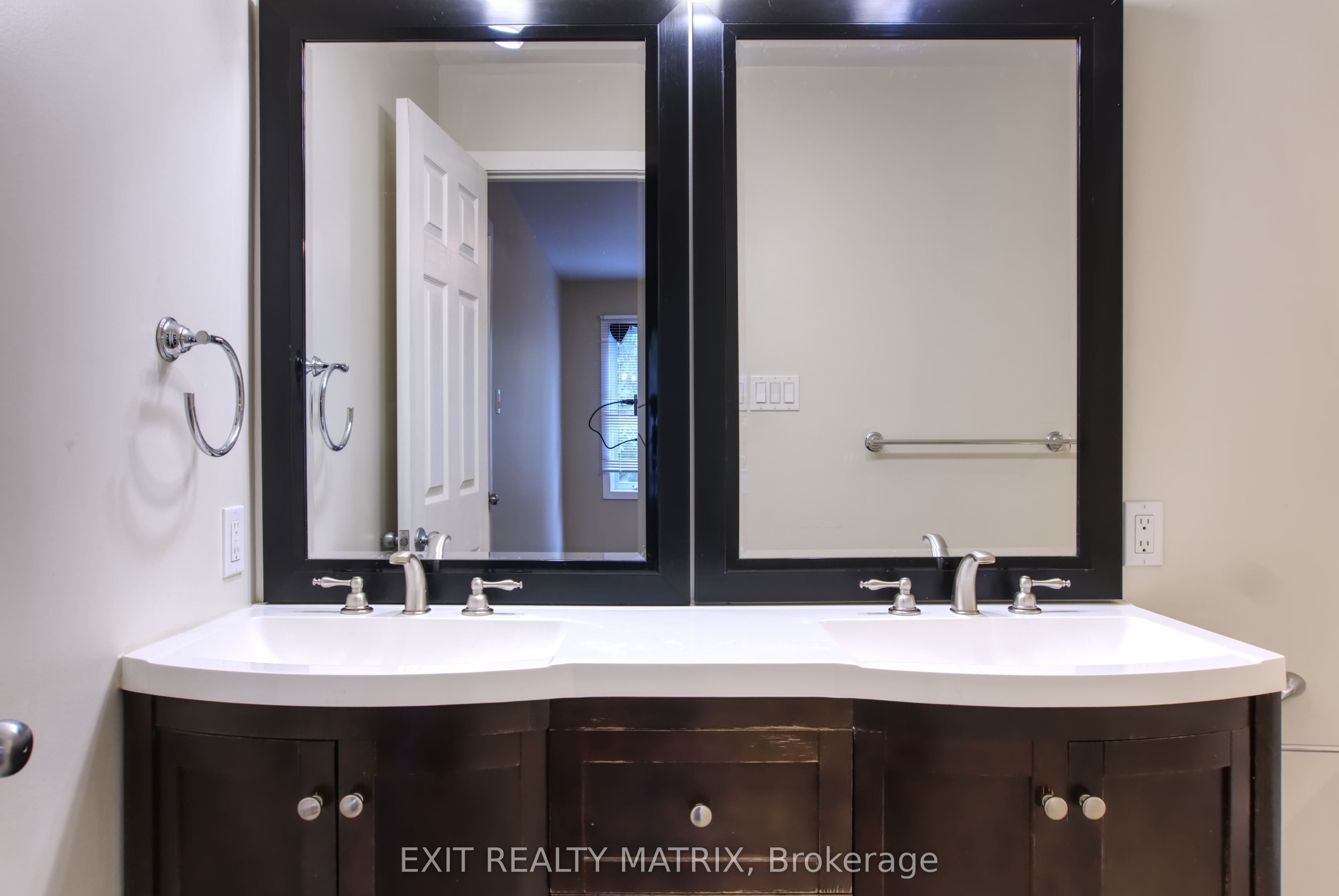 1557 Belcourt Boulevard Property Photo 19