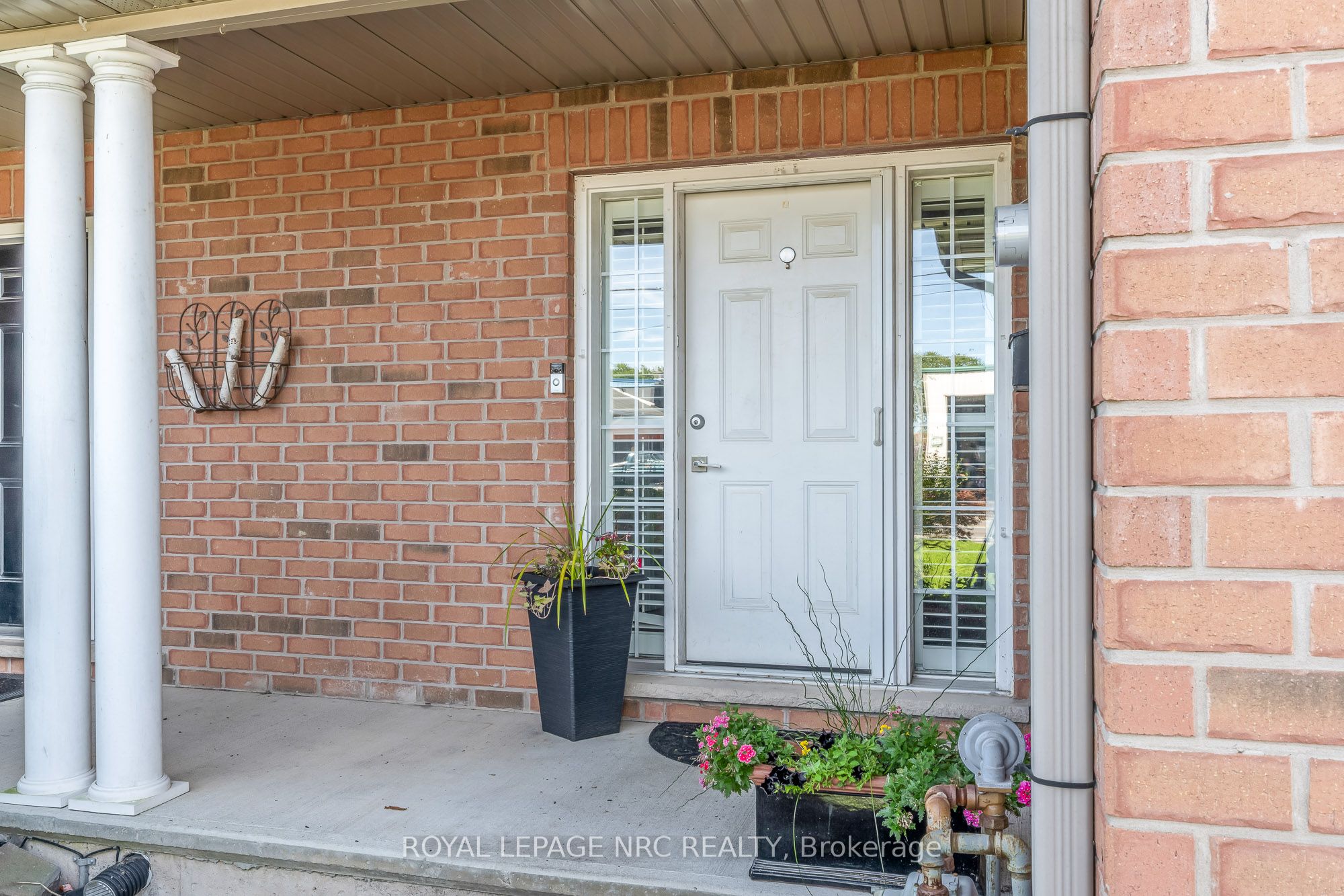 31 Thorold Road E Property Photo 2