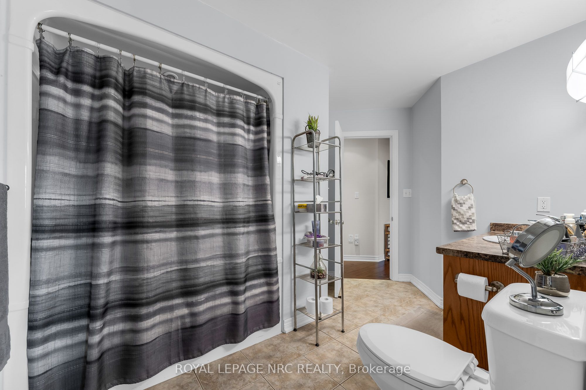 31 Thorold Road E Property Photo 18