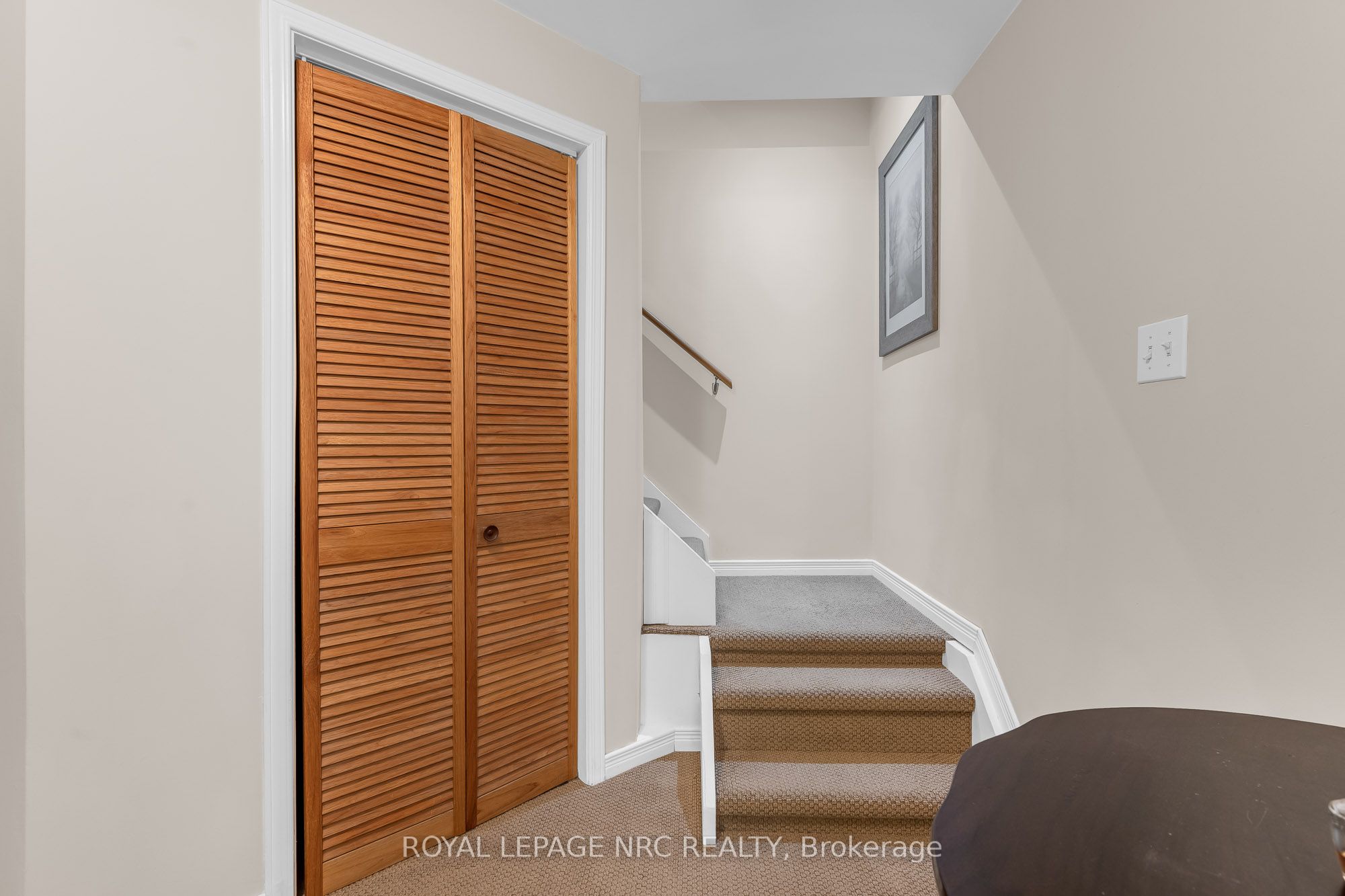 31 Thorold Road E Property Photo 23